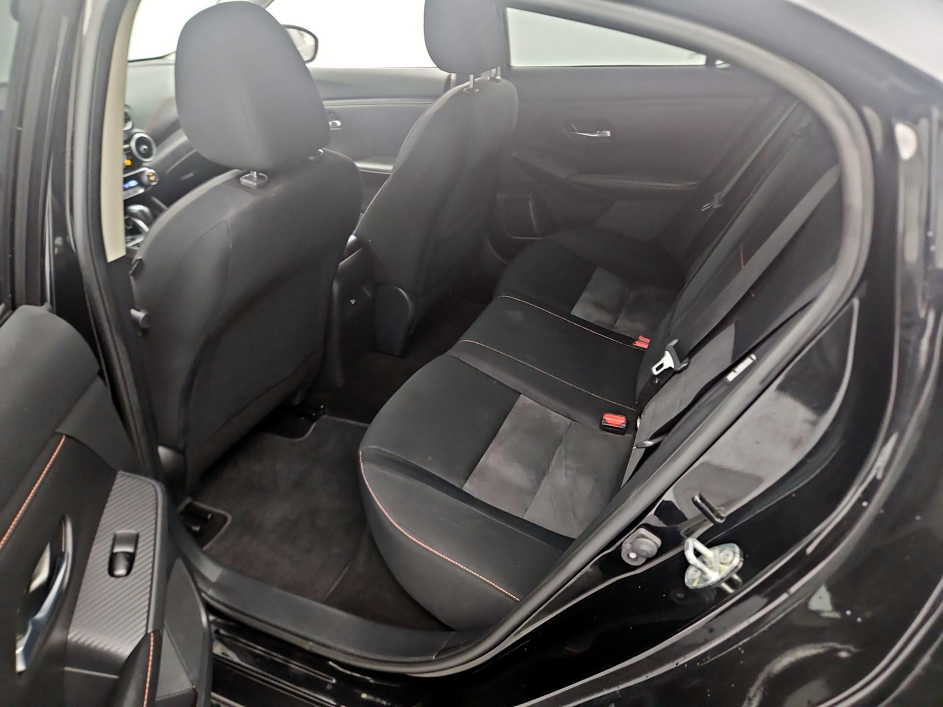 Thumbnail: 2021 Nissan Sentra - 19