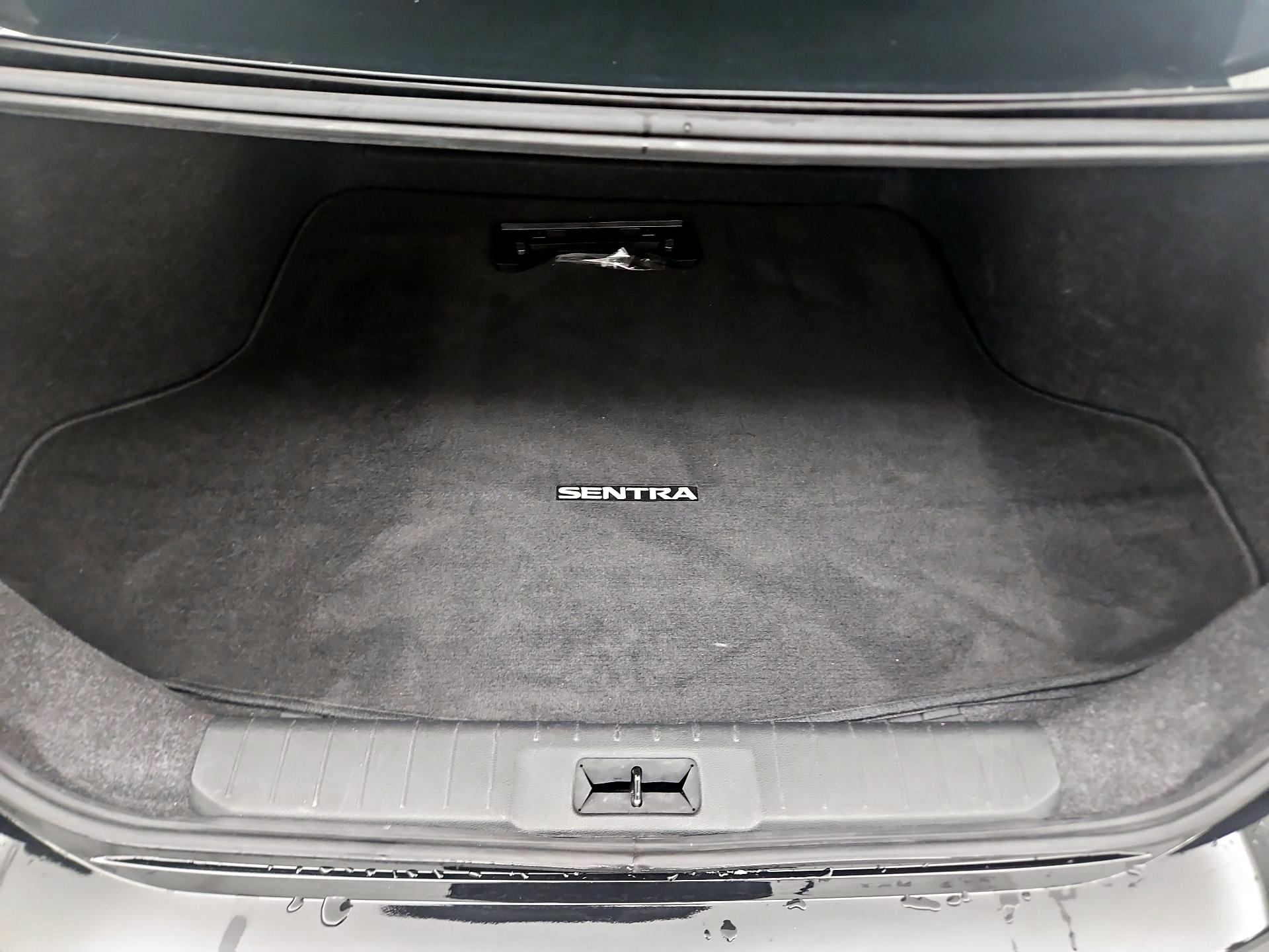 Thumbnail: 2021 Nissan Sentra - 20