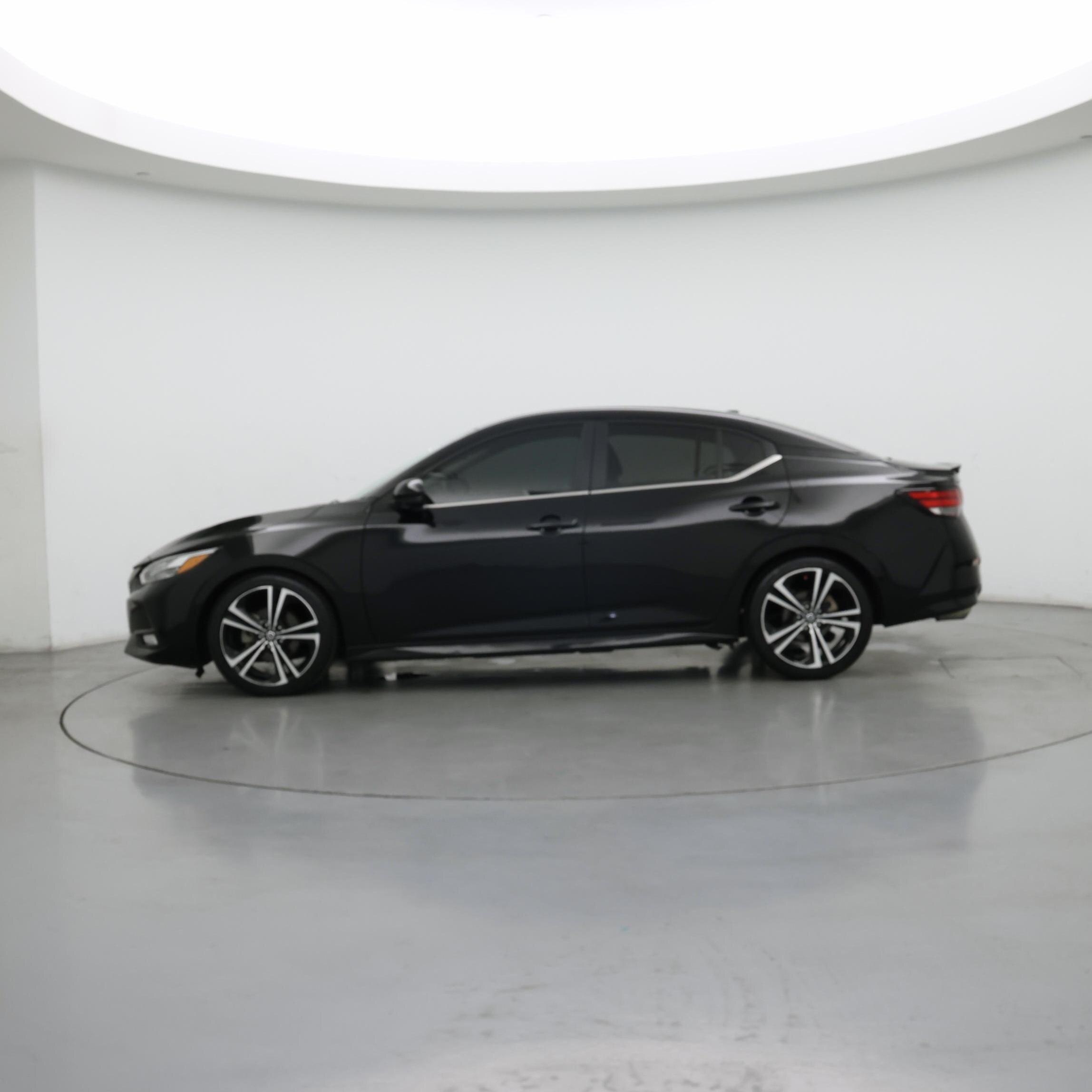 Thumbnail: 2021 Nissan Sentra - 3