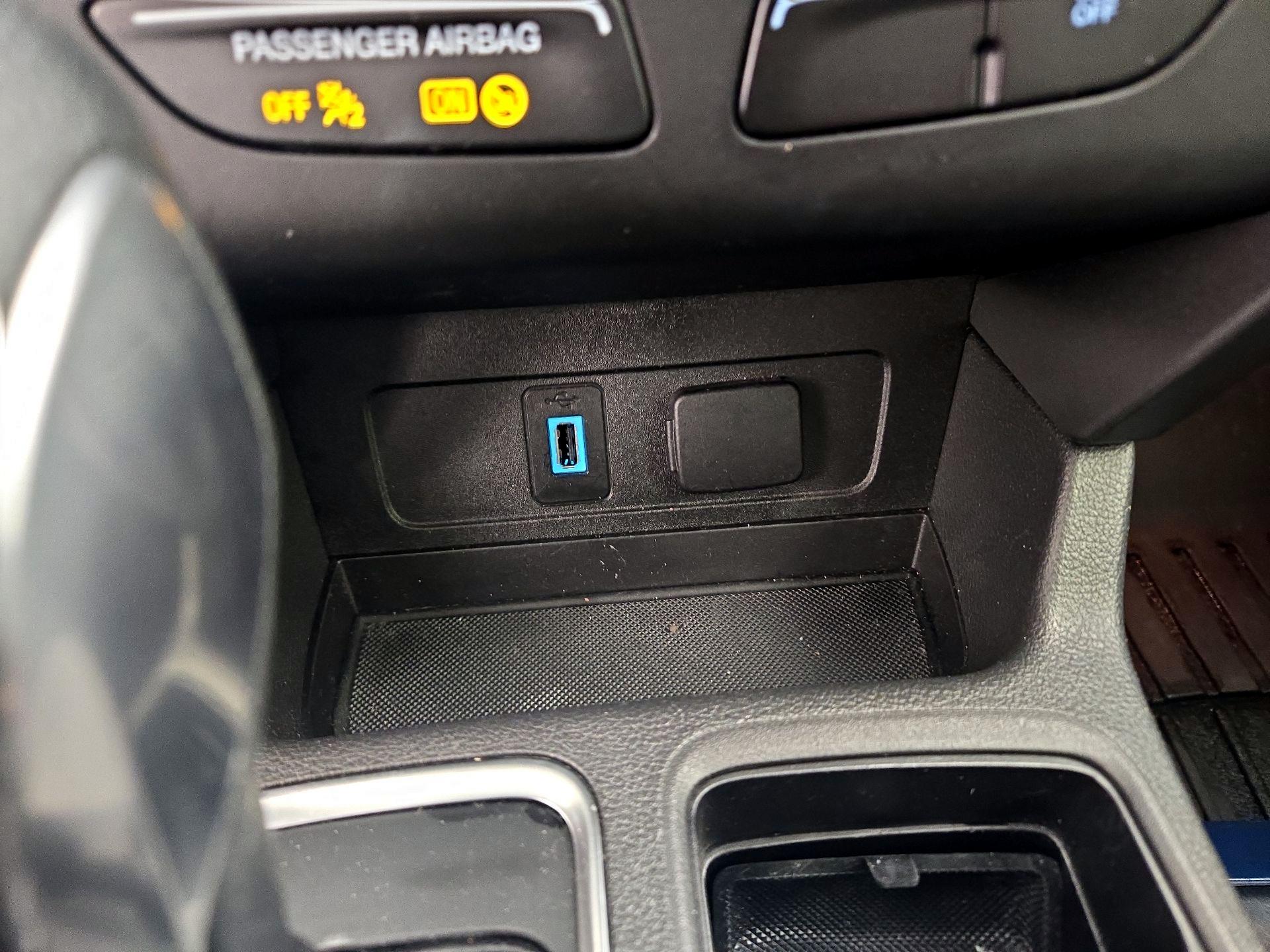 Thumbnail: 2019 Ford Escape - 18