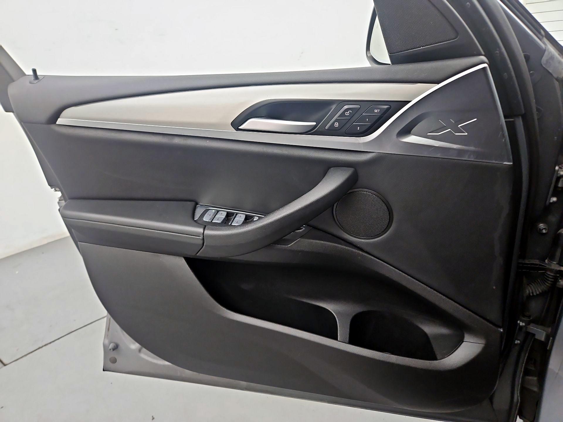 Thumbnail: 2023 BMW X3 - 12