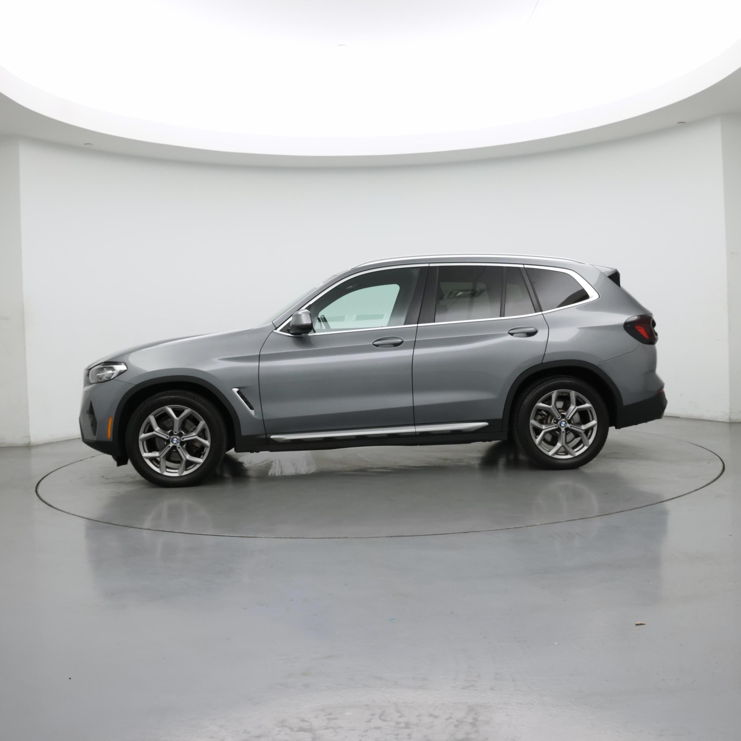 Thumbnail: 2023 BMW X3 - 3