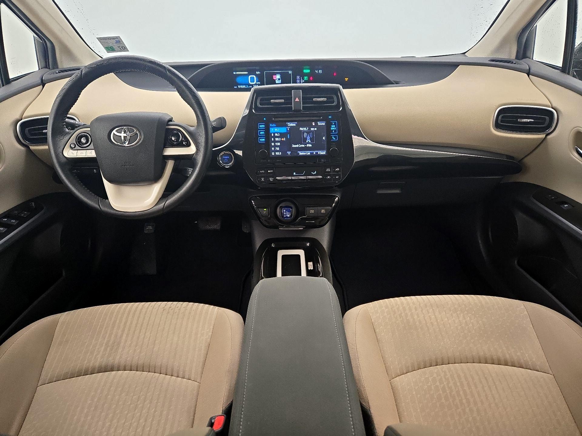 Thumbnail: 2016 Toyota Prius - 9