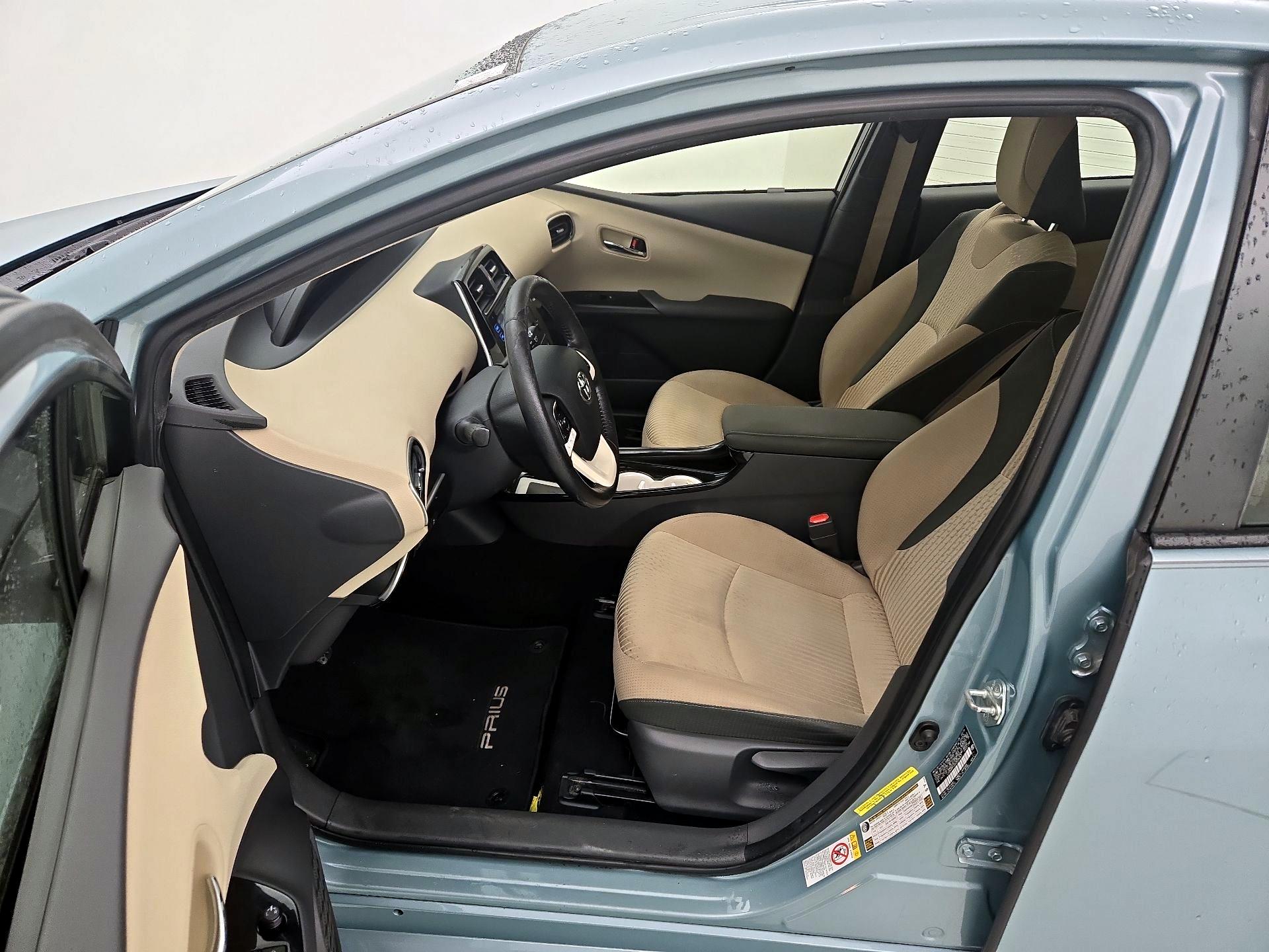 Thumbnail: 2016 Toyota Prius - 11