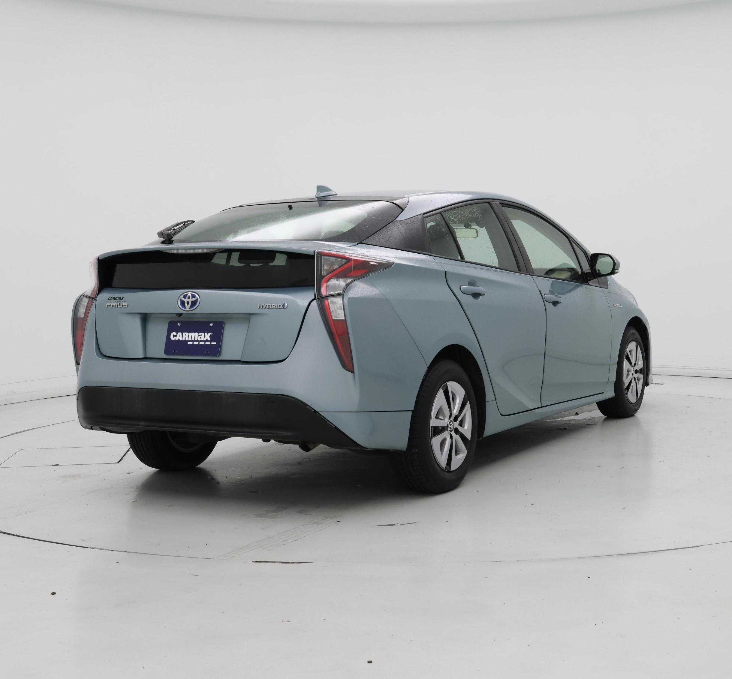Thumbnail: 2016 Toyota Prius - 8