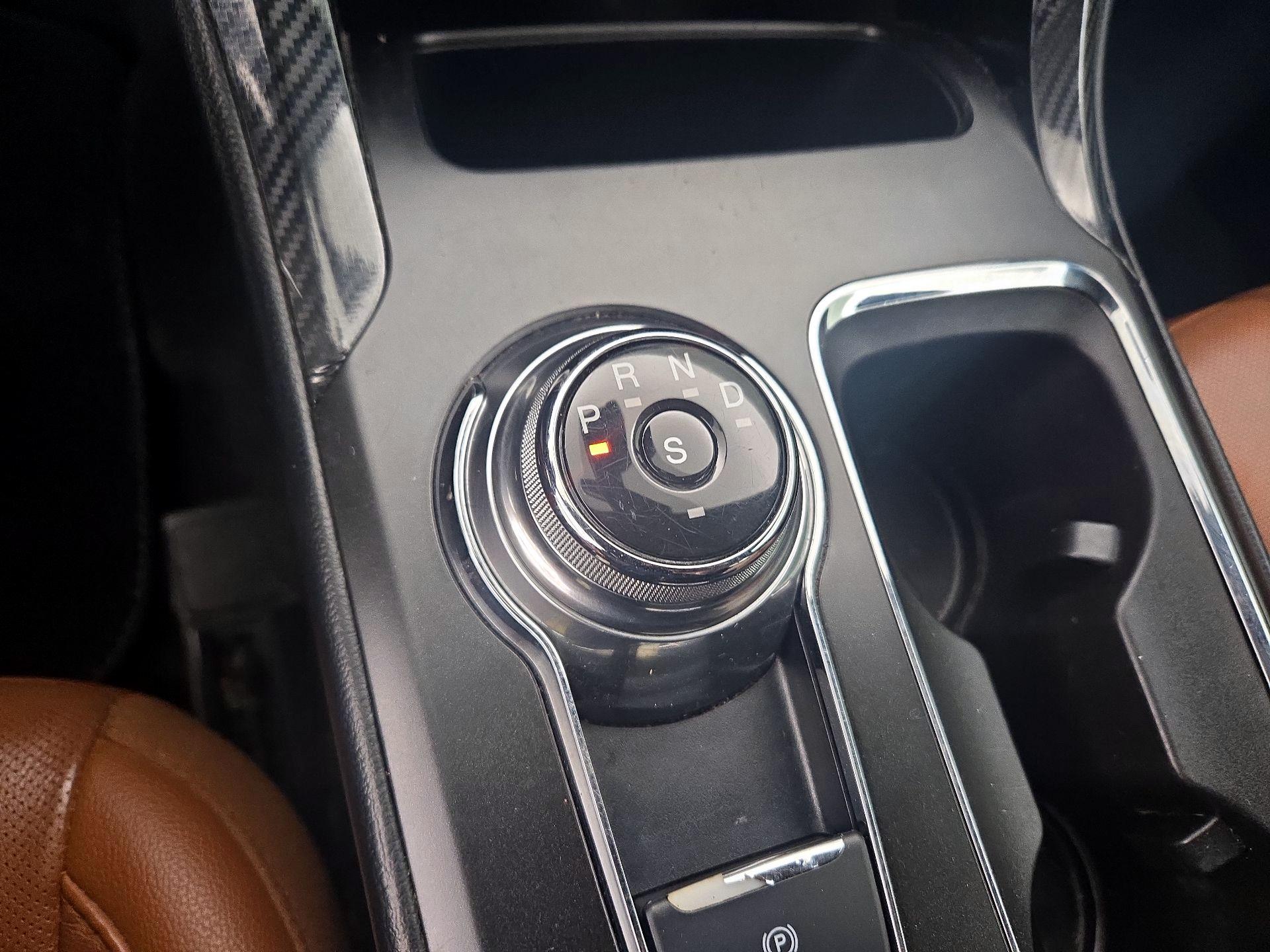 Thumbnail: 2019 Ford Fusion - 18