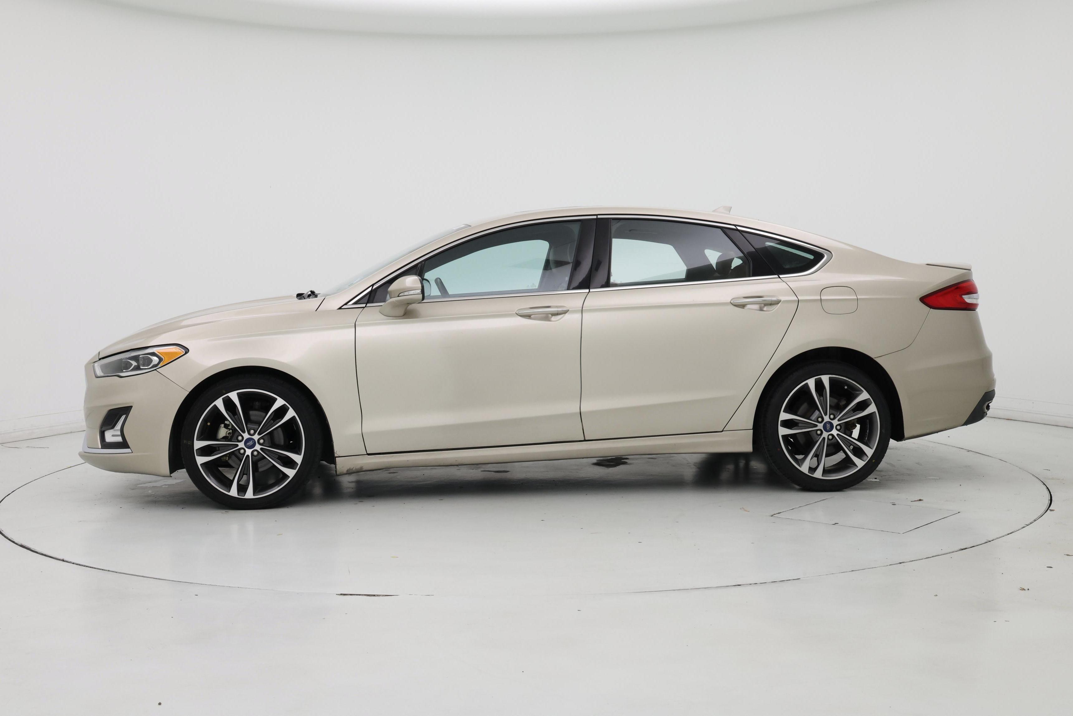 Thumbnail: 2019 Ford Fusion - 3