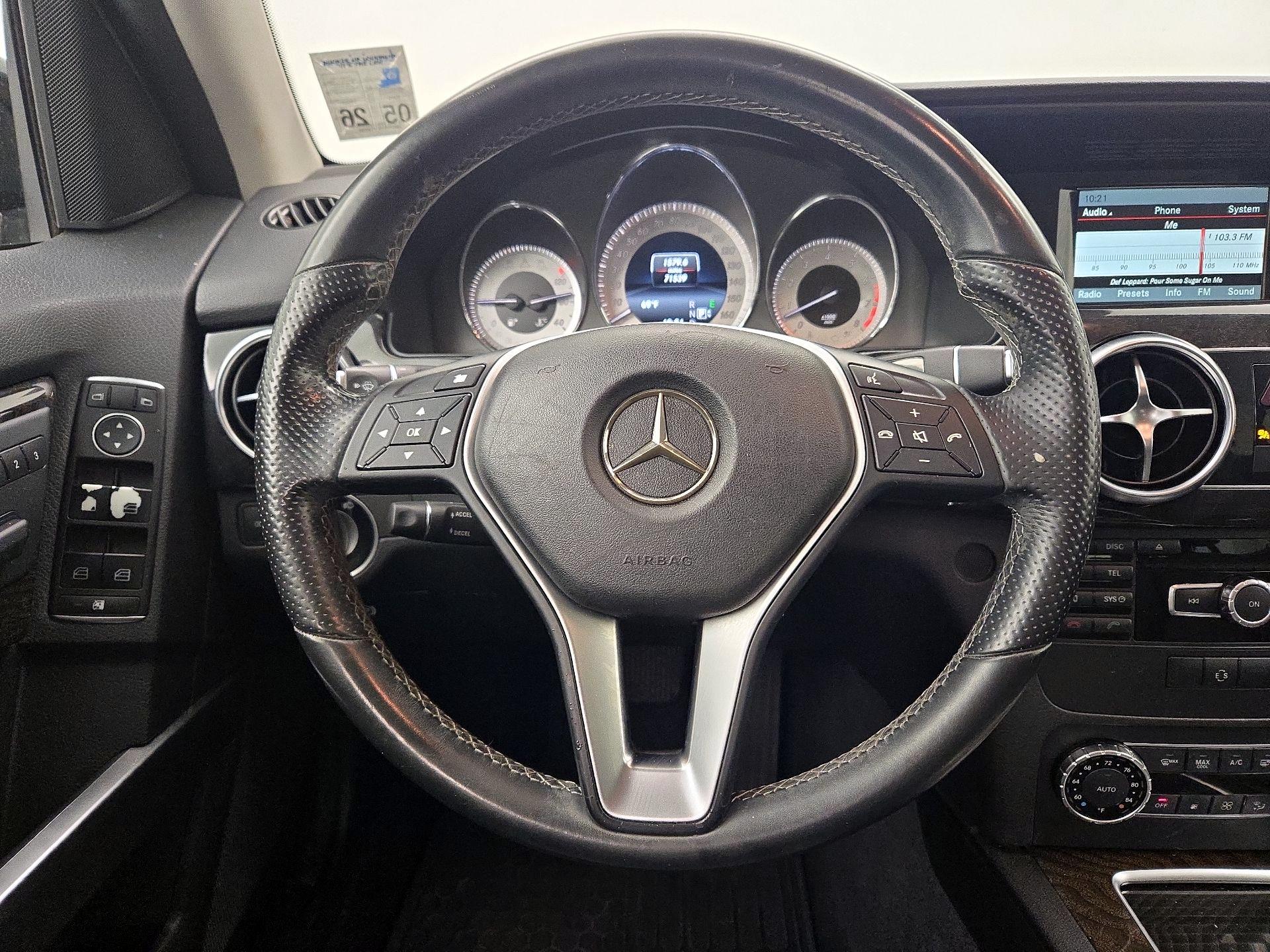 Thumbnail: 2015 Mercedes-Benz GLK - 10