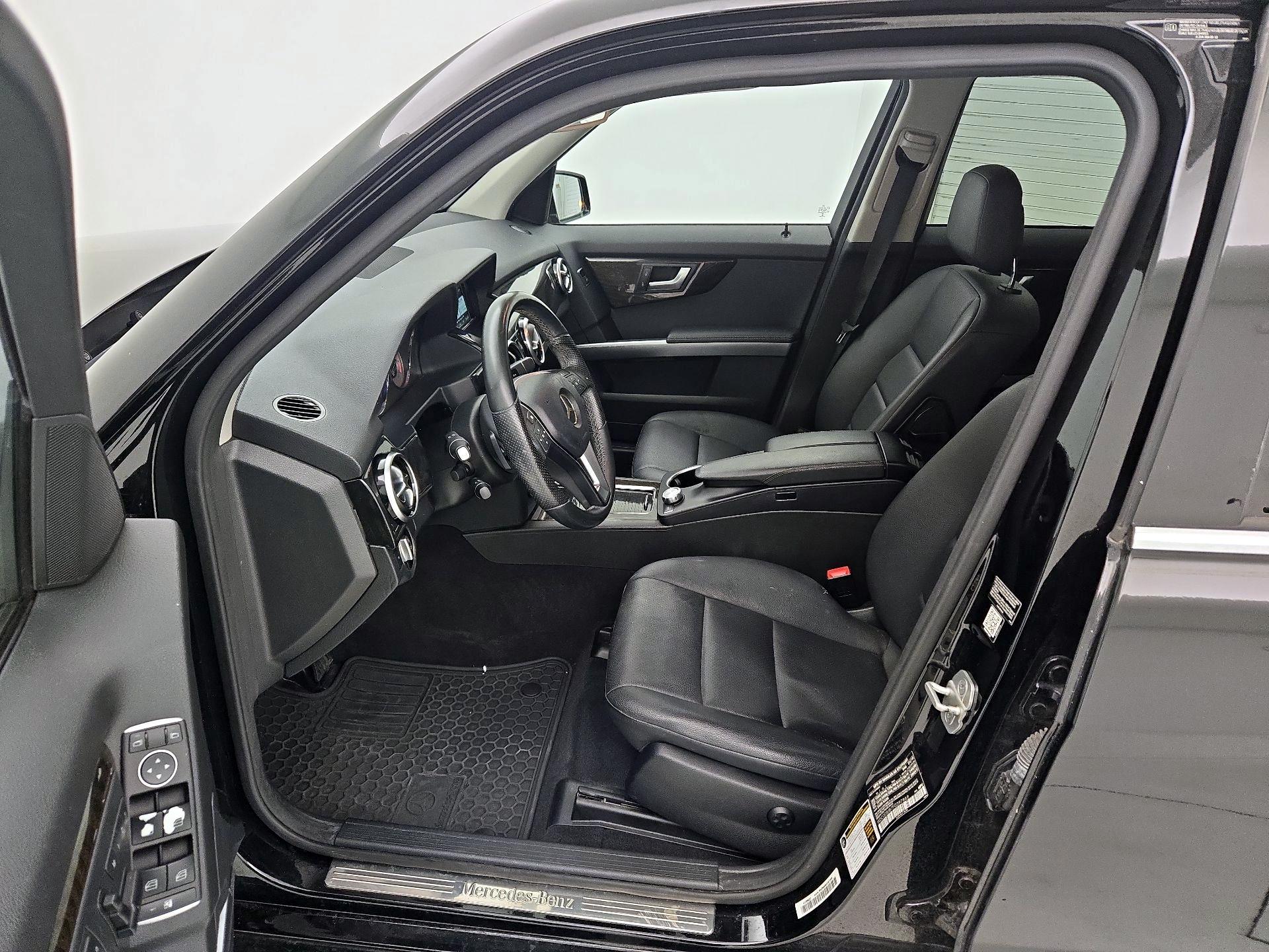 Thumbnail: 2015 Mercedes-Benz GLK - 11