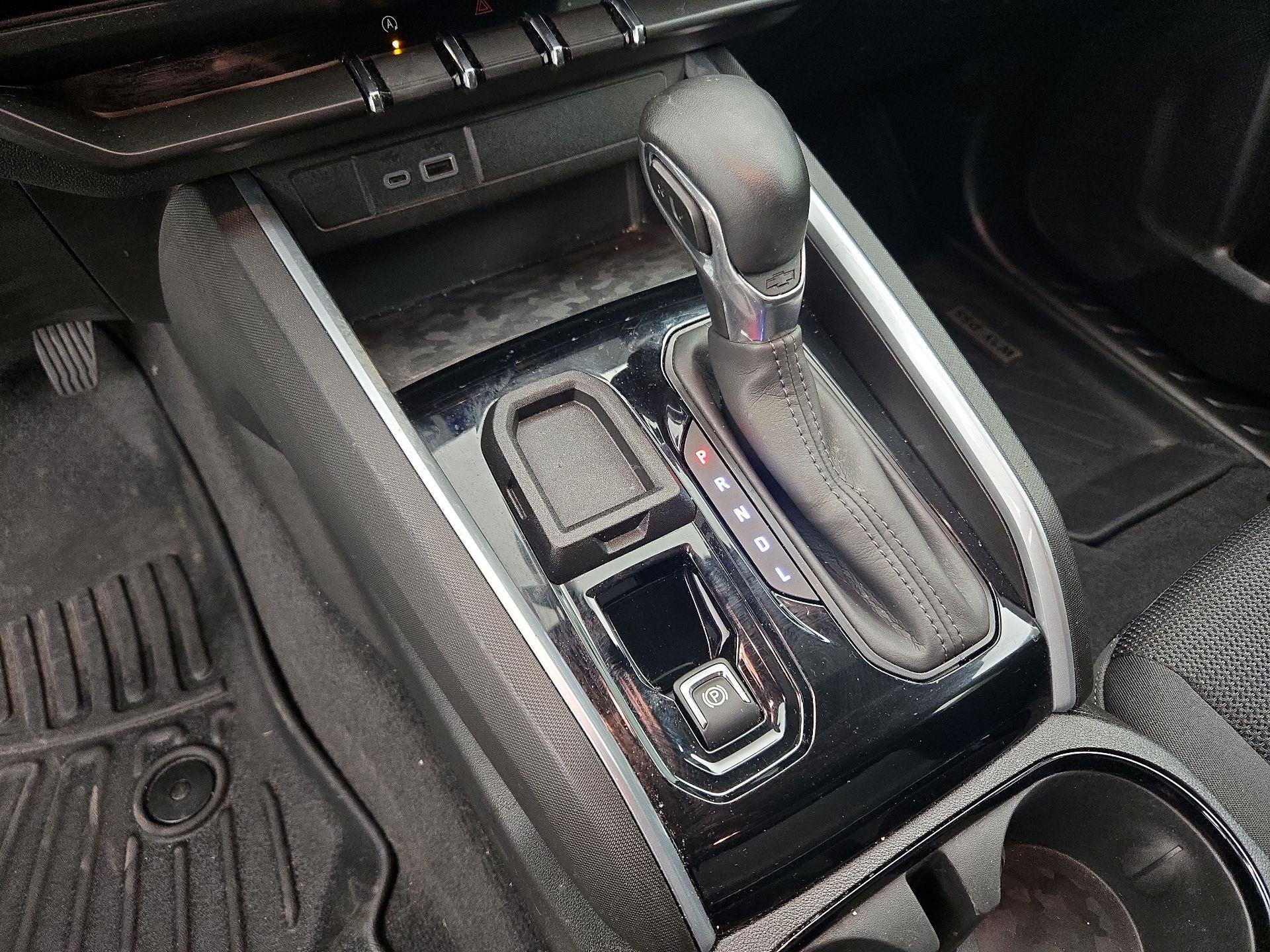 Thumbnail: 2023 Chevrolet Colorado - 18