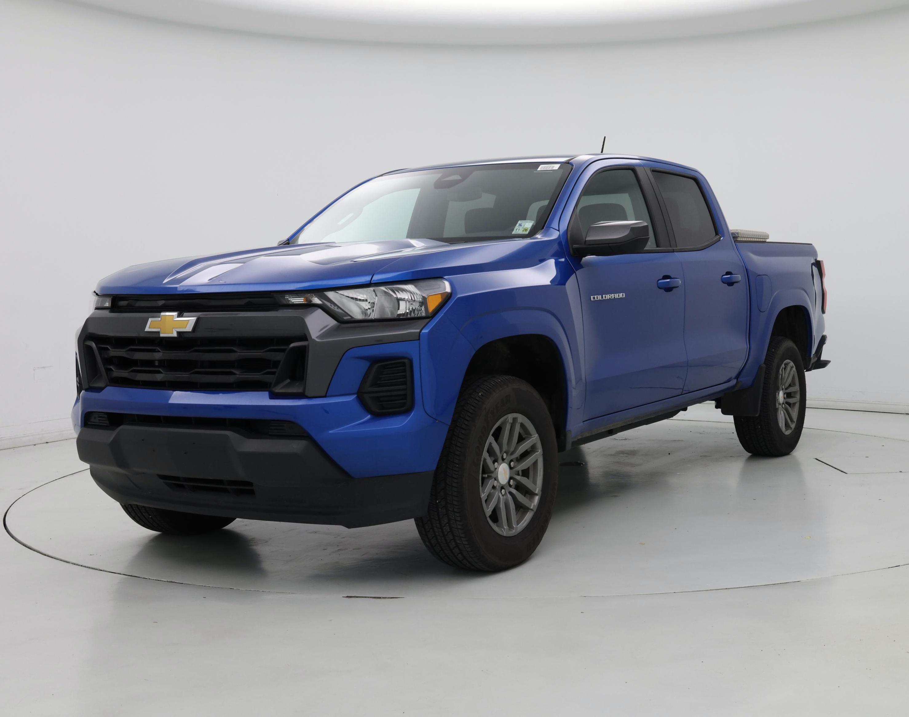 Thumbnail: 2023 Chevrolet Colorado - 4