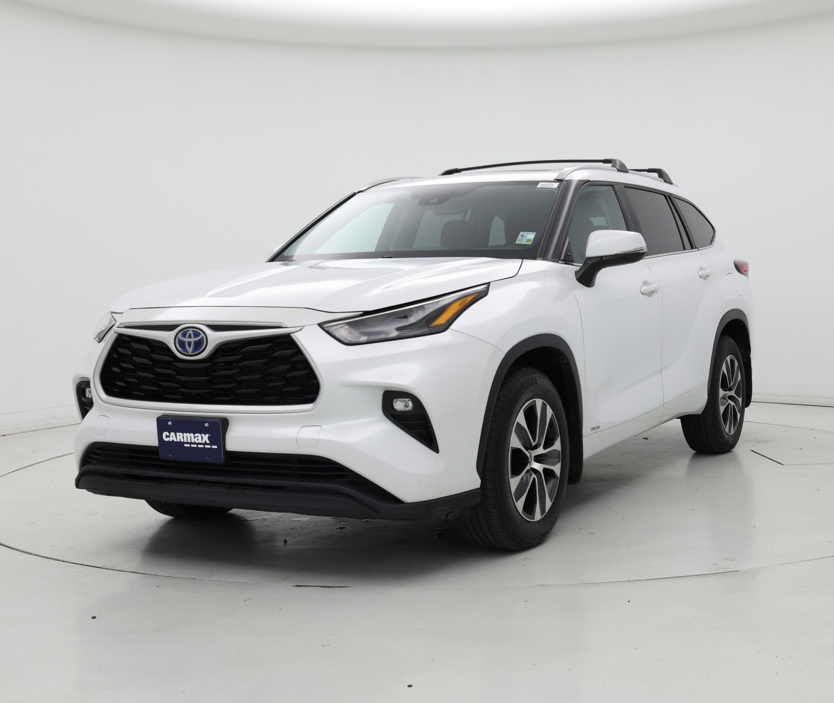 Thumbnail: 2023 Toyota Highlander - 4