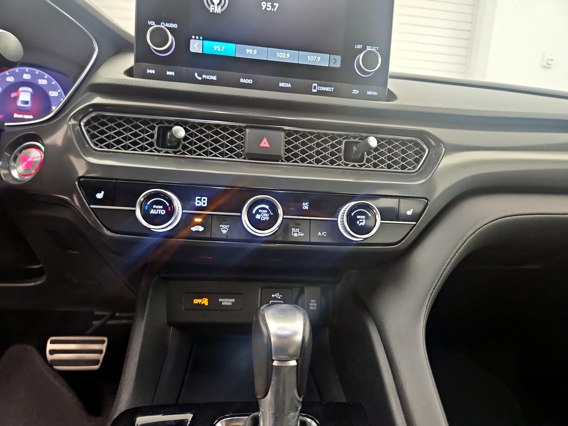 Thumbnail: 2023 Acura Integra - 15