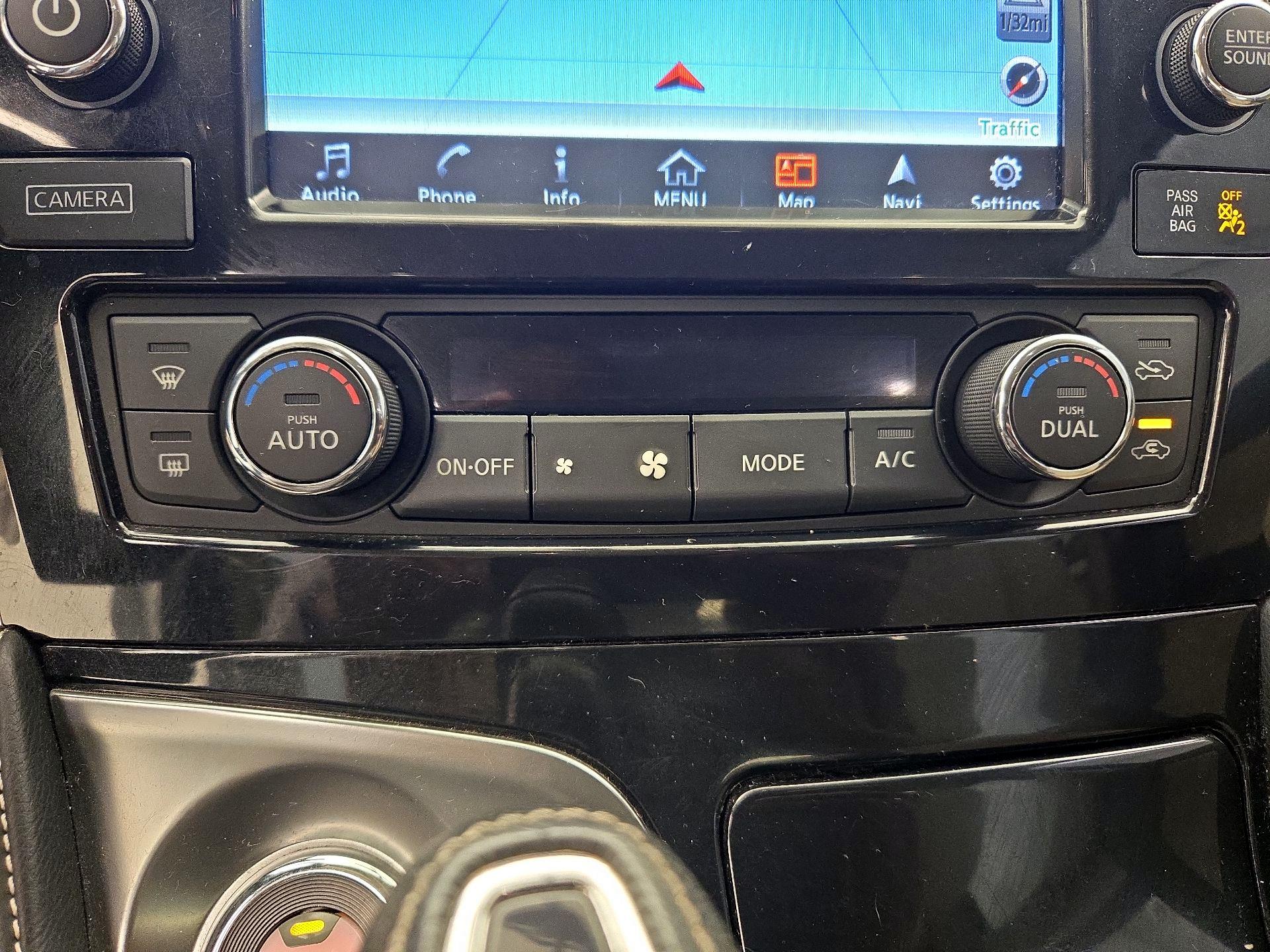 Thumbnail: 2017 Nissan Maxima - 17