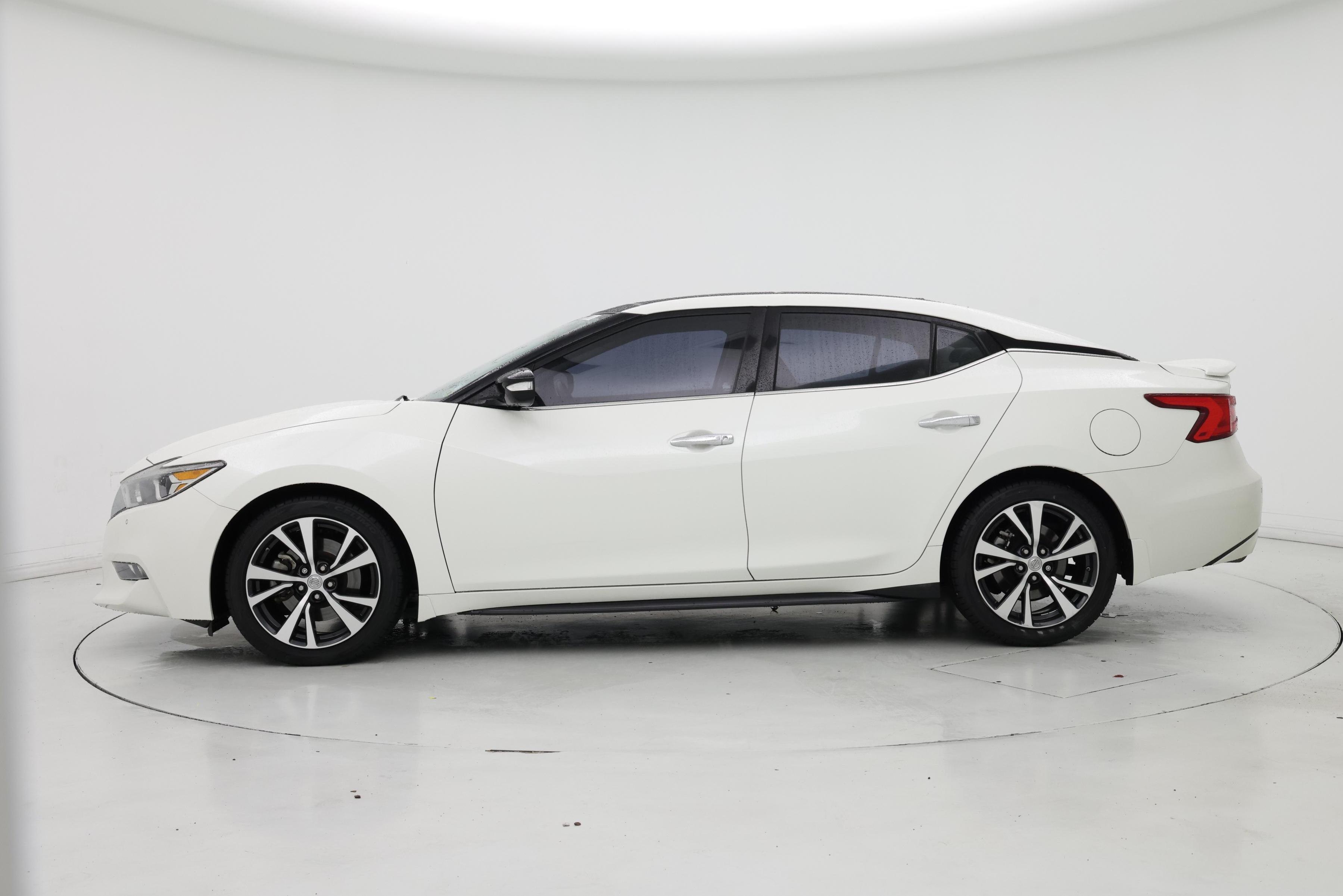 Thumbnail: 2017 Nissan Maxima - 3