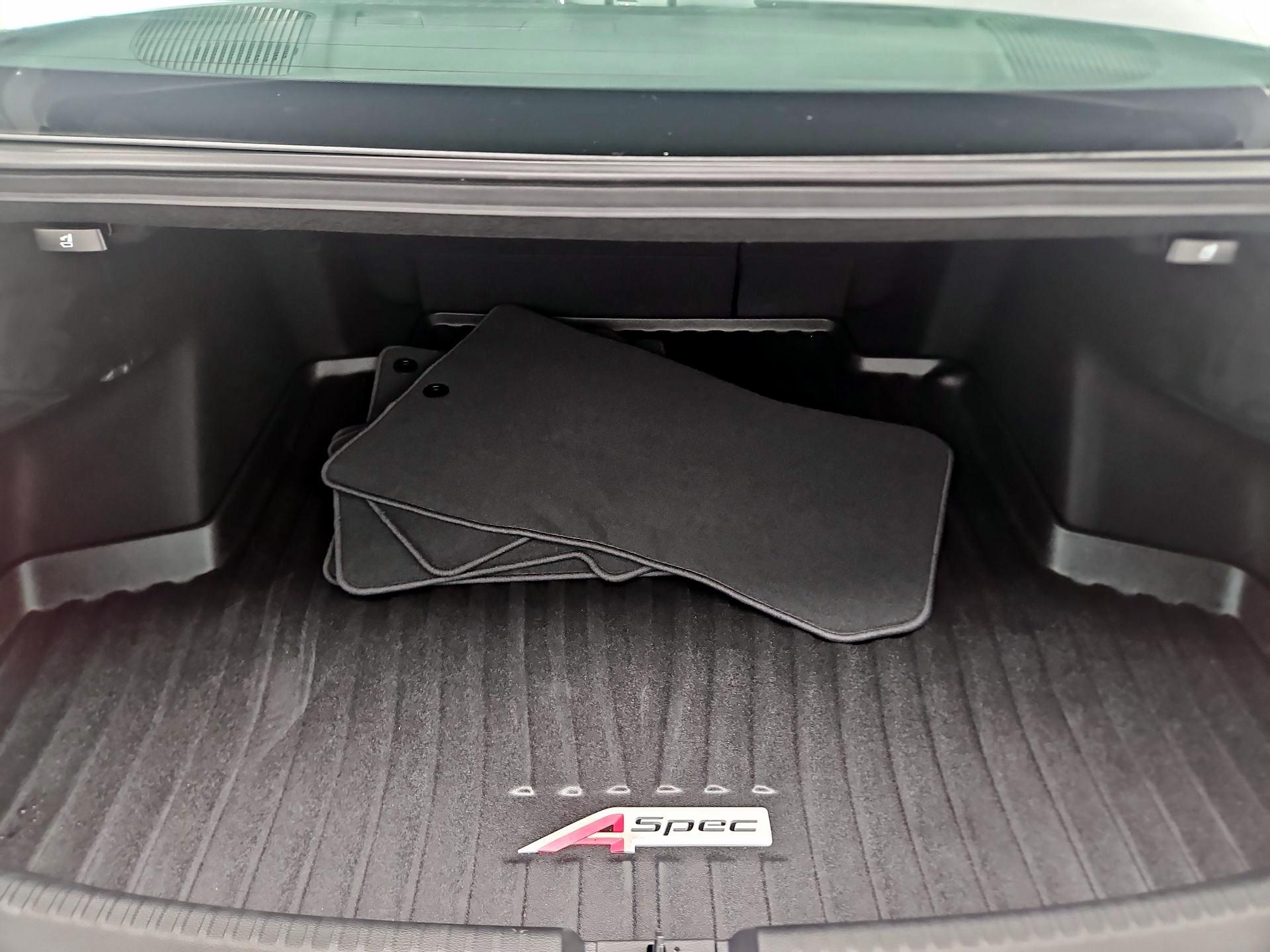 Thumbnail: 2025 Acura TLX - 20