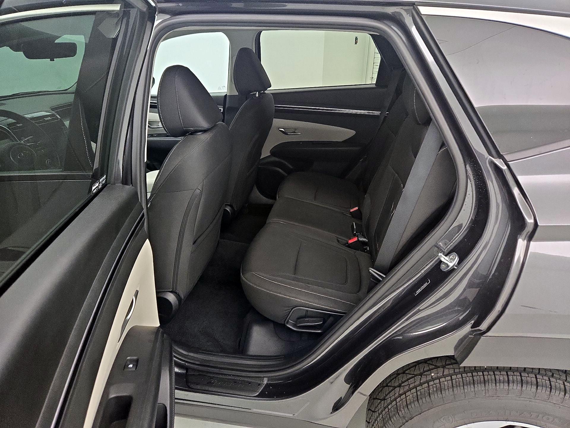 Thumbnail: 2023 Hyundai Tucson - 19