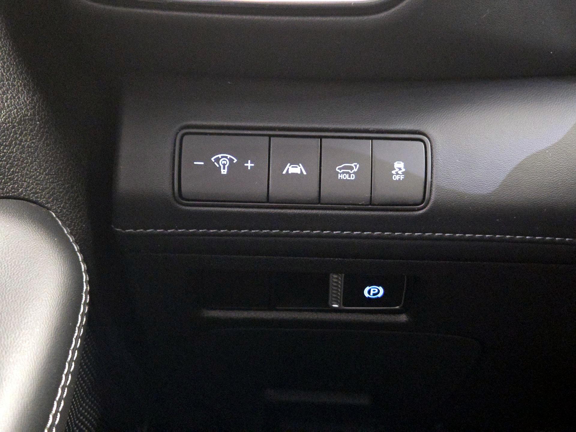 Thumbnail: 2022 Hyundai Santa Fe - 13