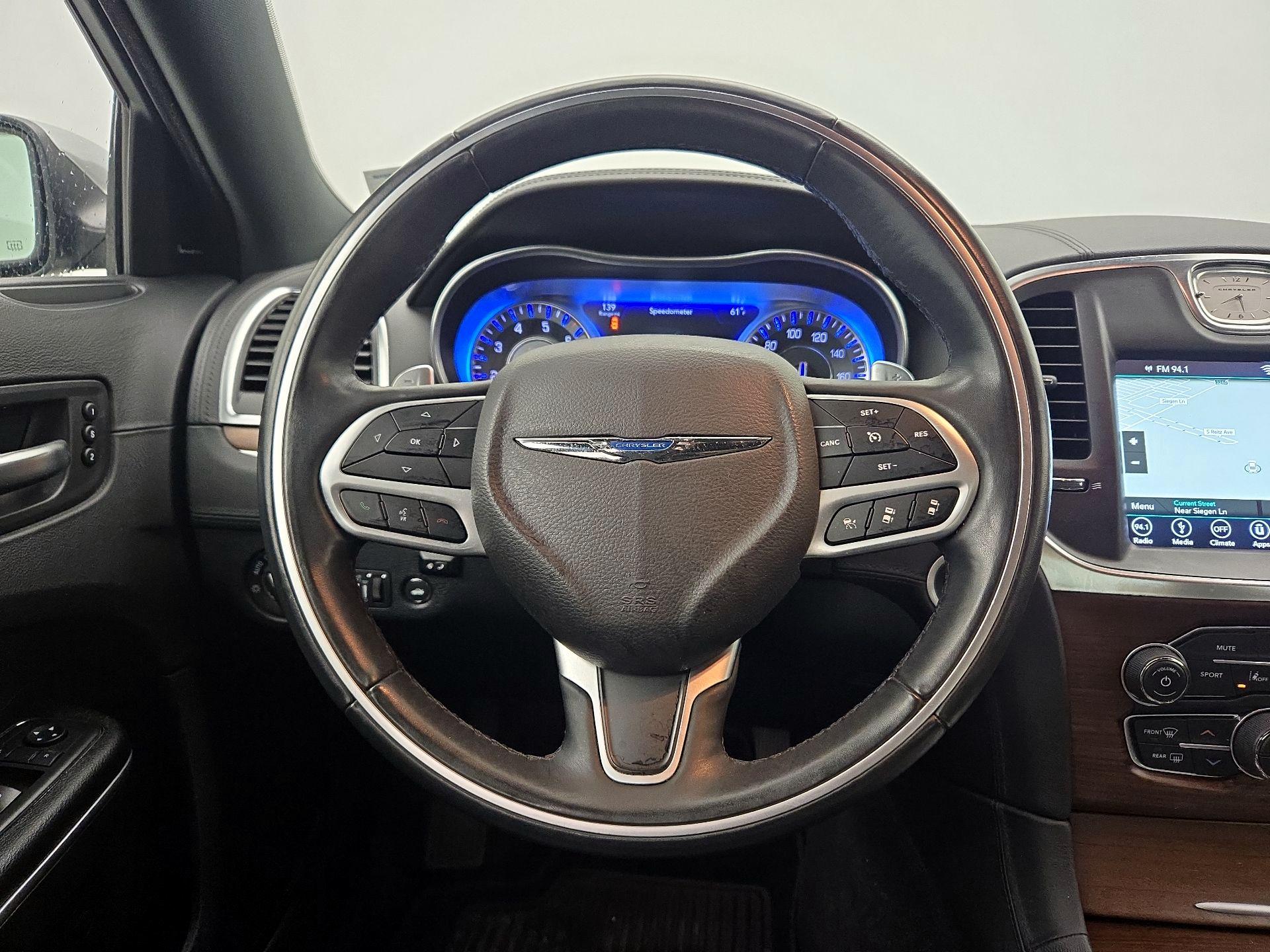 Thumbnail: 2018 Chrysler 300 - 10