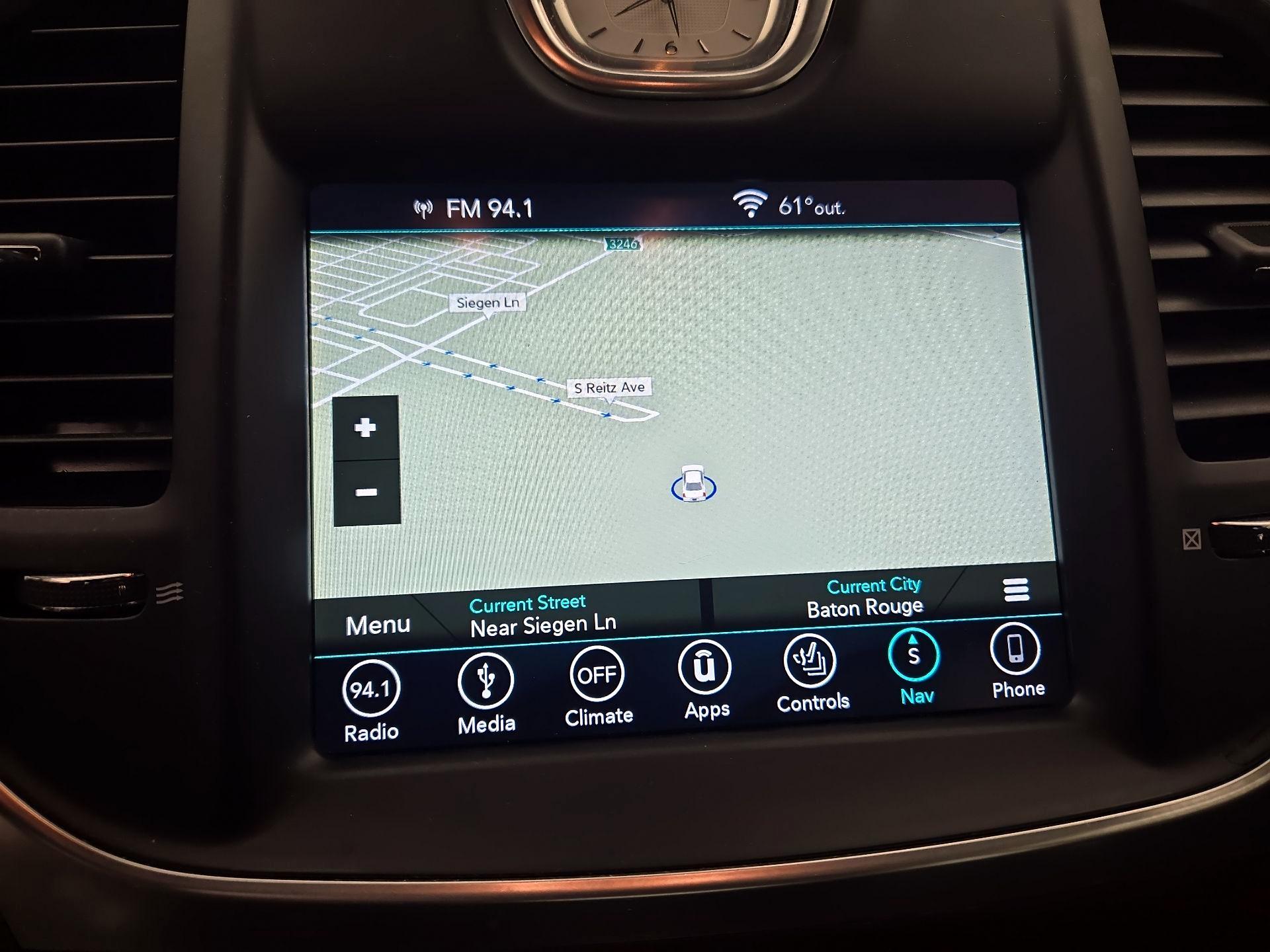 Thumbnail: 2018 Chrysler 300 - 14