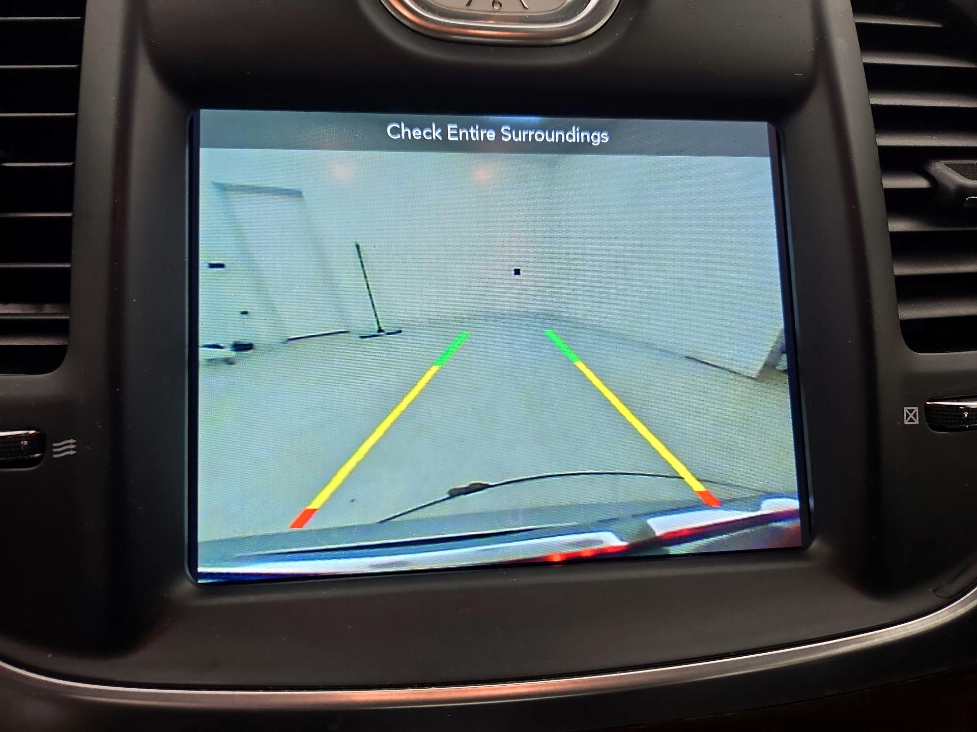 Thumbnail: 2018 Chrysler 300 - 15