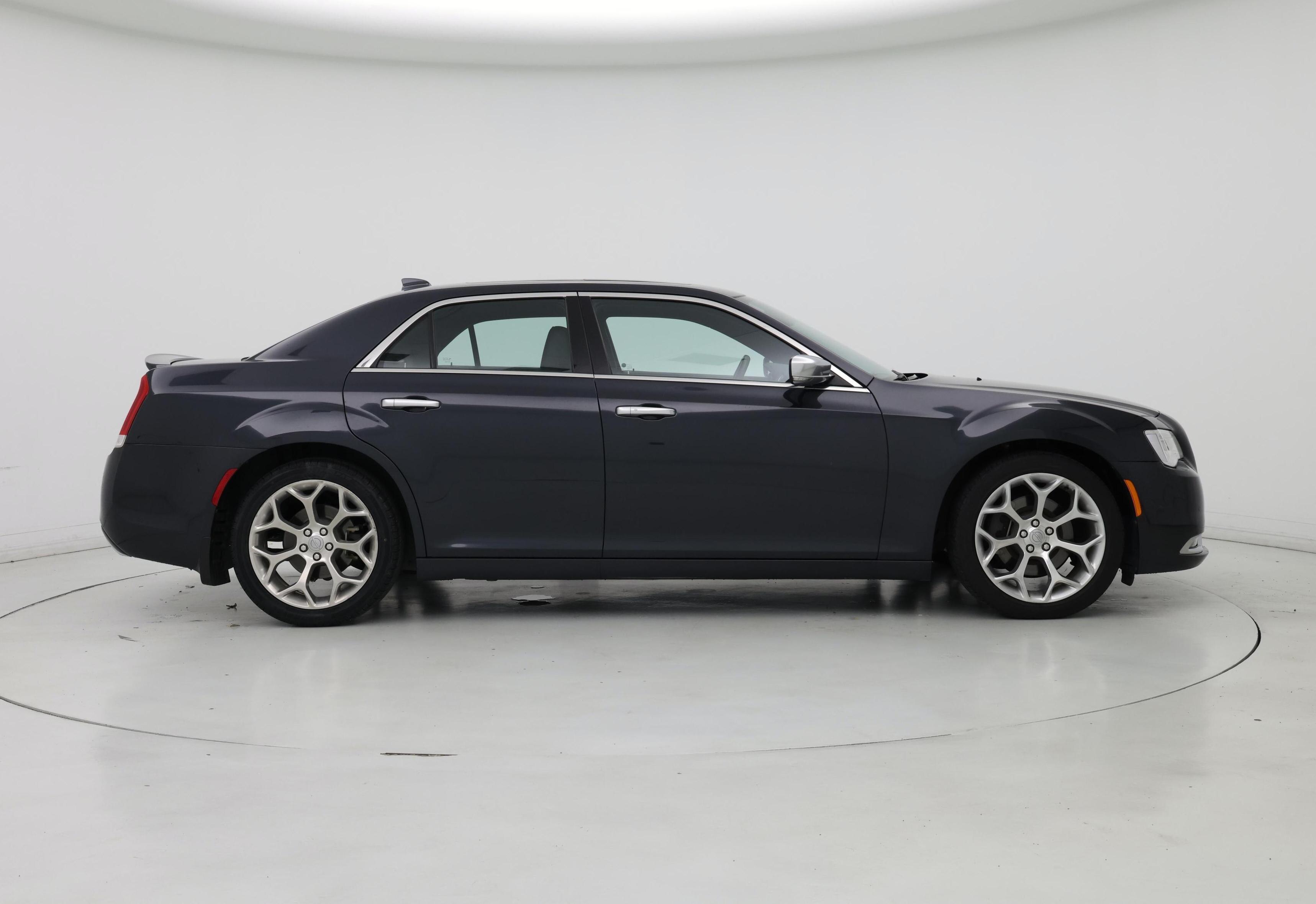 Thumbnail: 2018 Chrysler 300 - 7