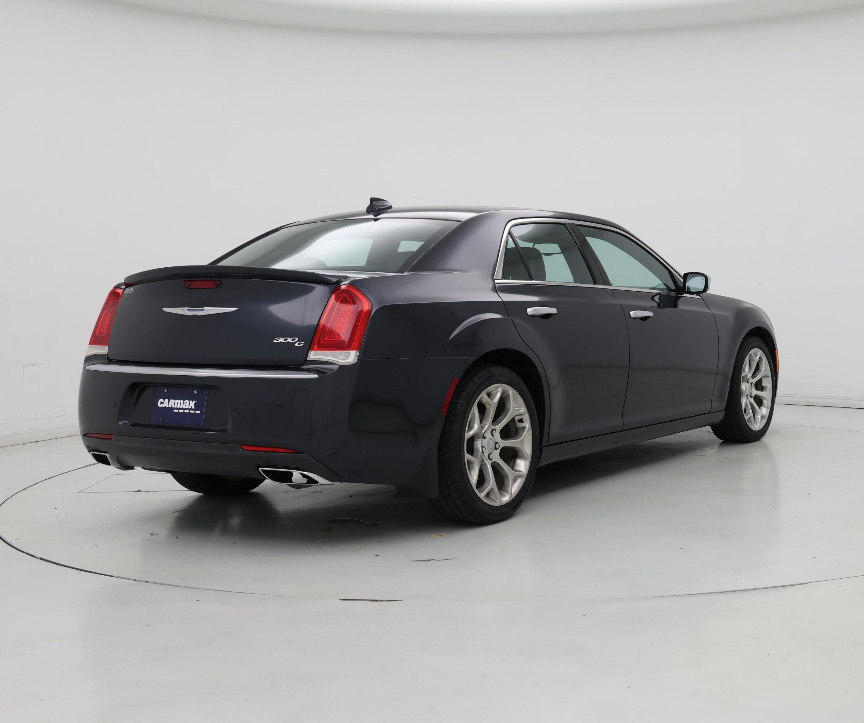 Thumbnail: 2018 Chrysler 300 - 8
