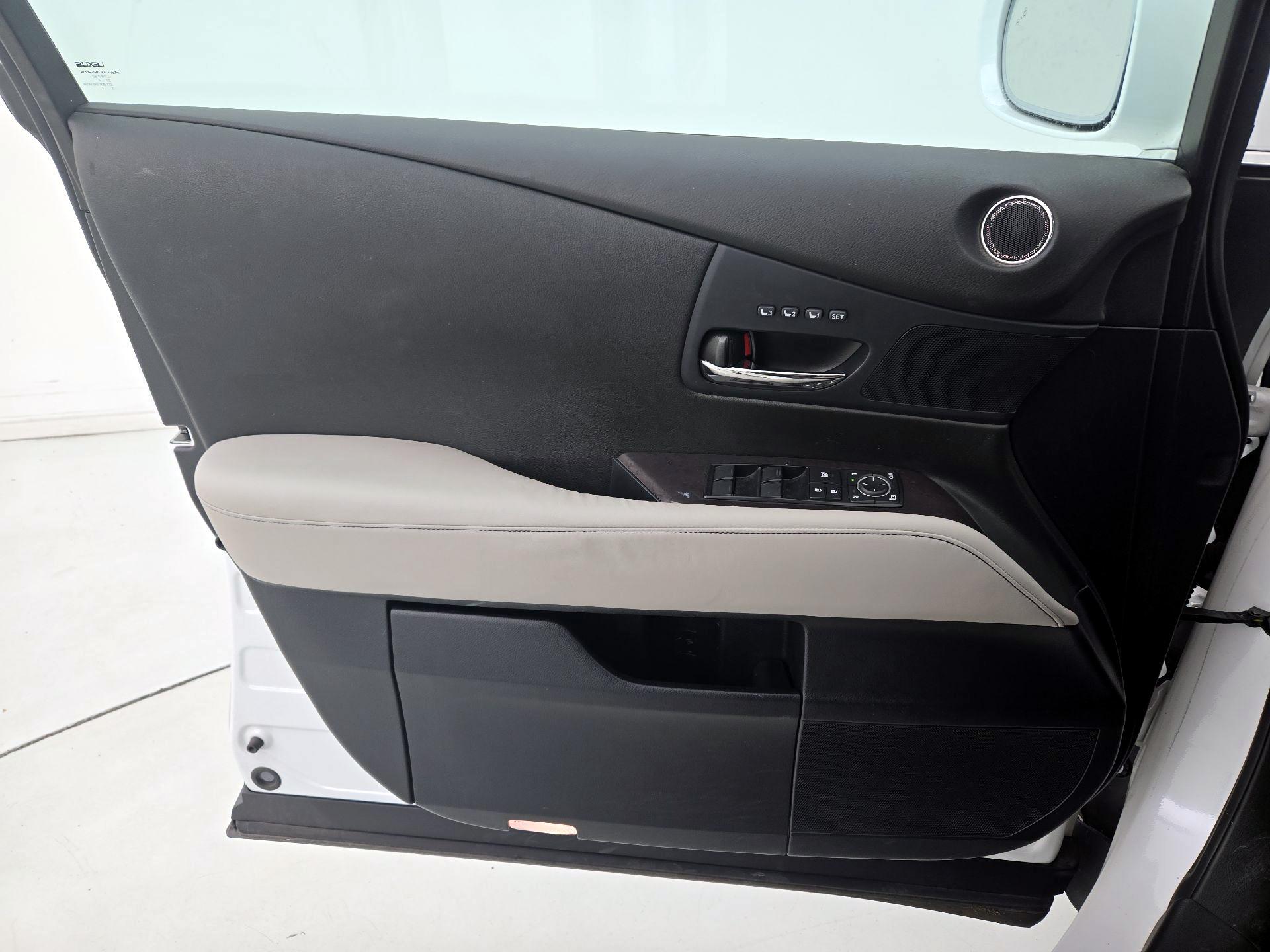 Thumbnail: 2015 Lexus RX - 12