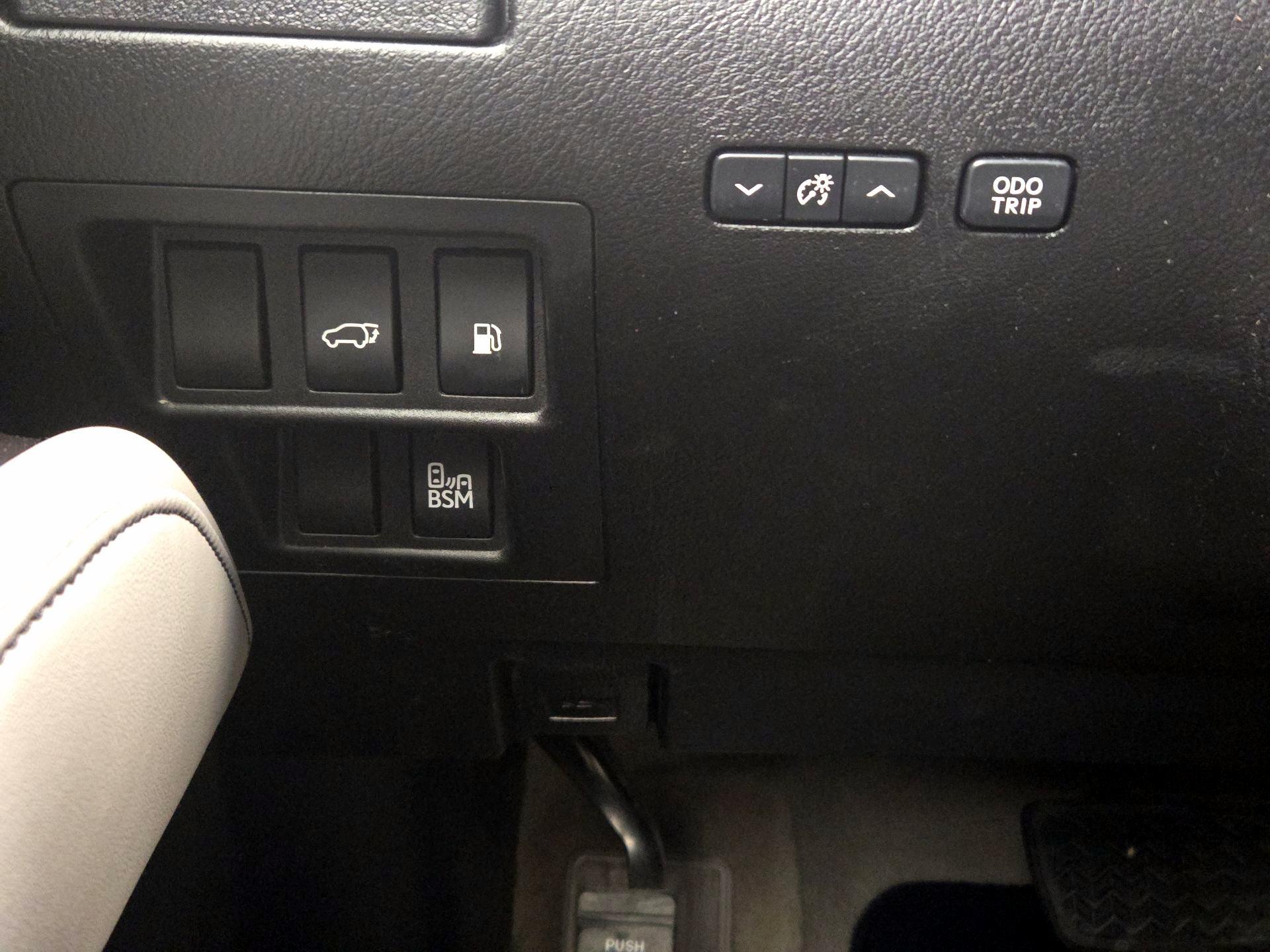 Thumbnail: 2015 Lexus RX - 13