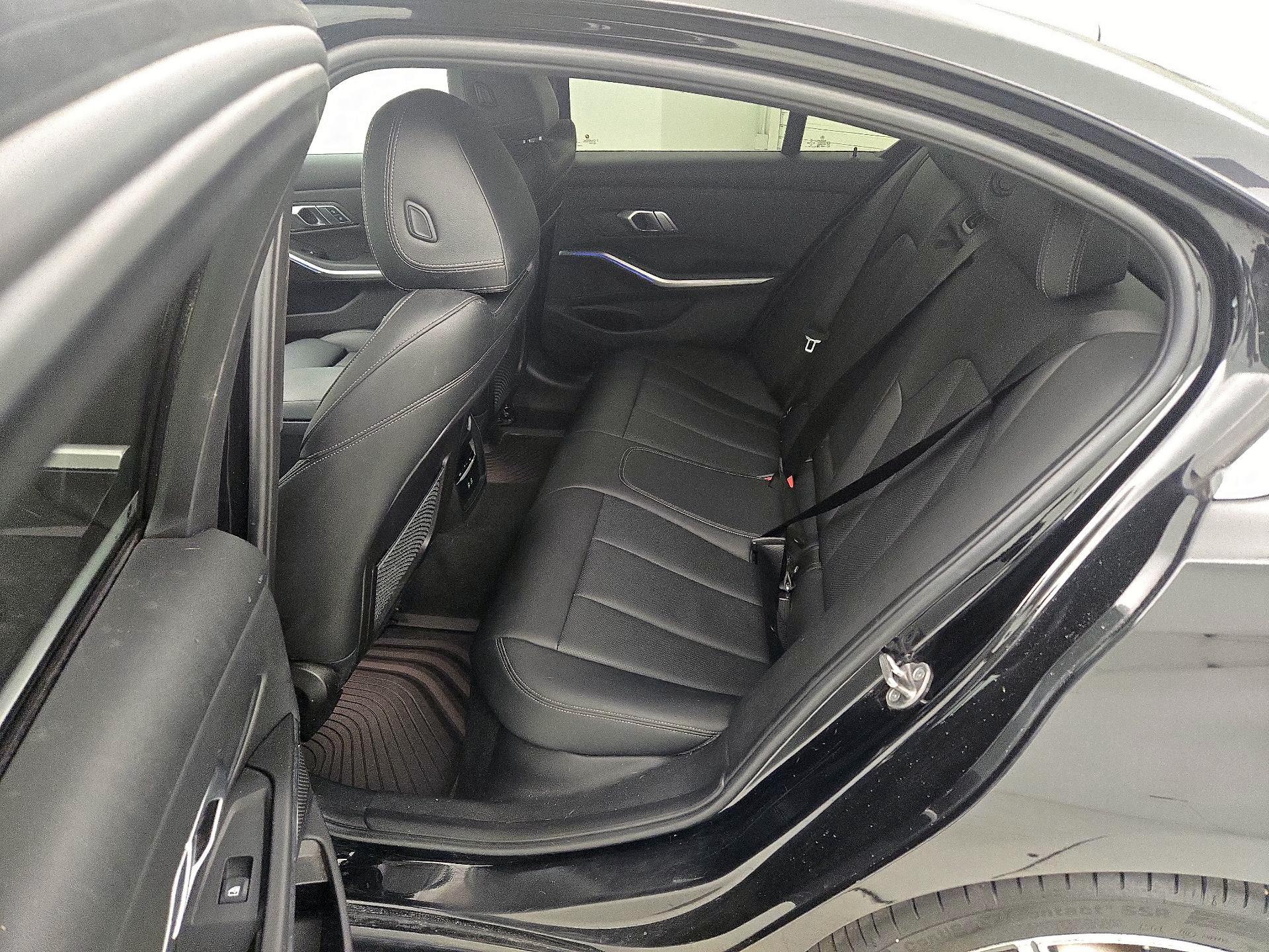 Thumbnail: 2022 BMW 3 Series - 20