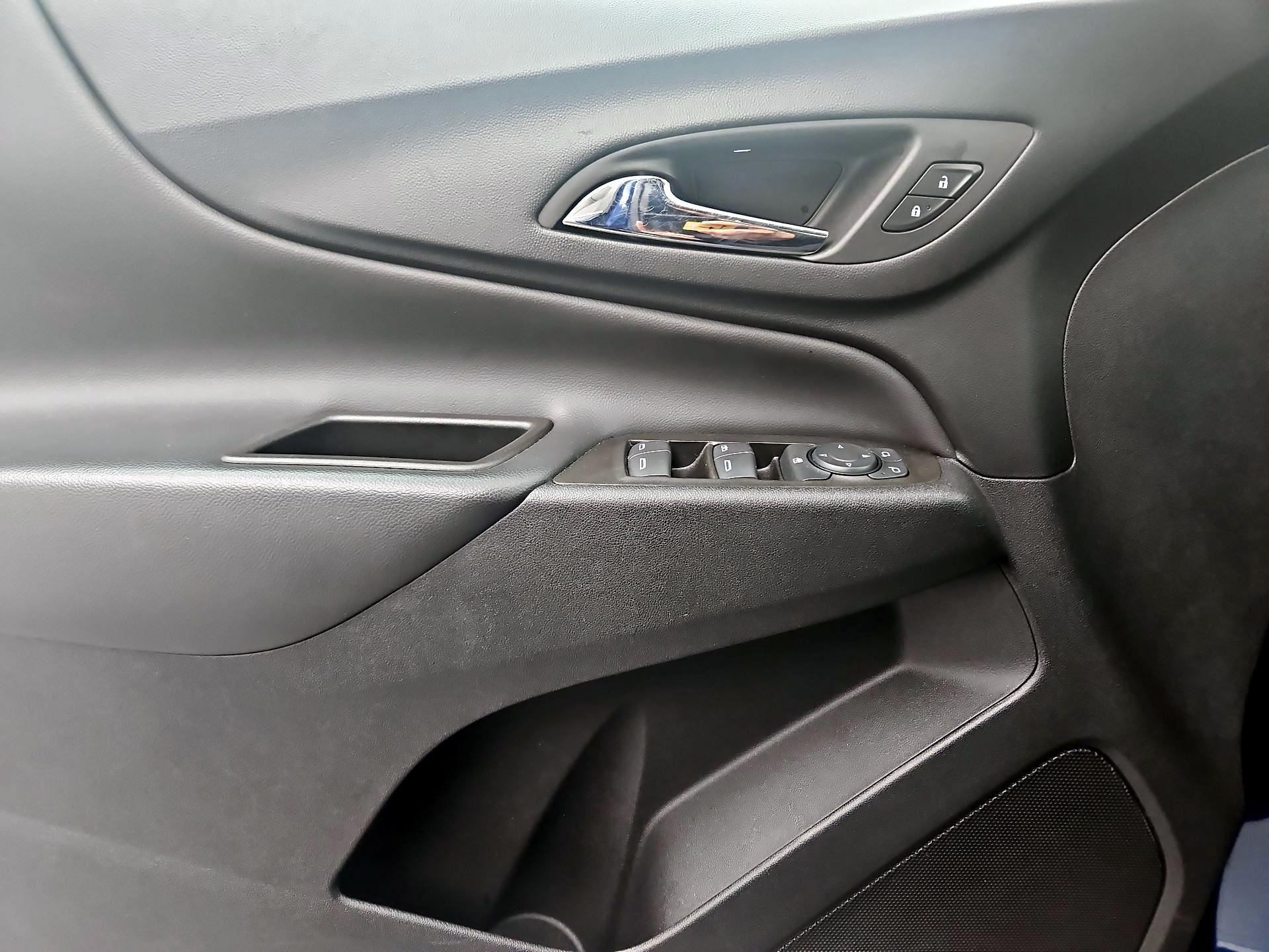 Thumbnail: 2023 Chevrolet Equinox - 12