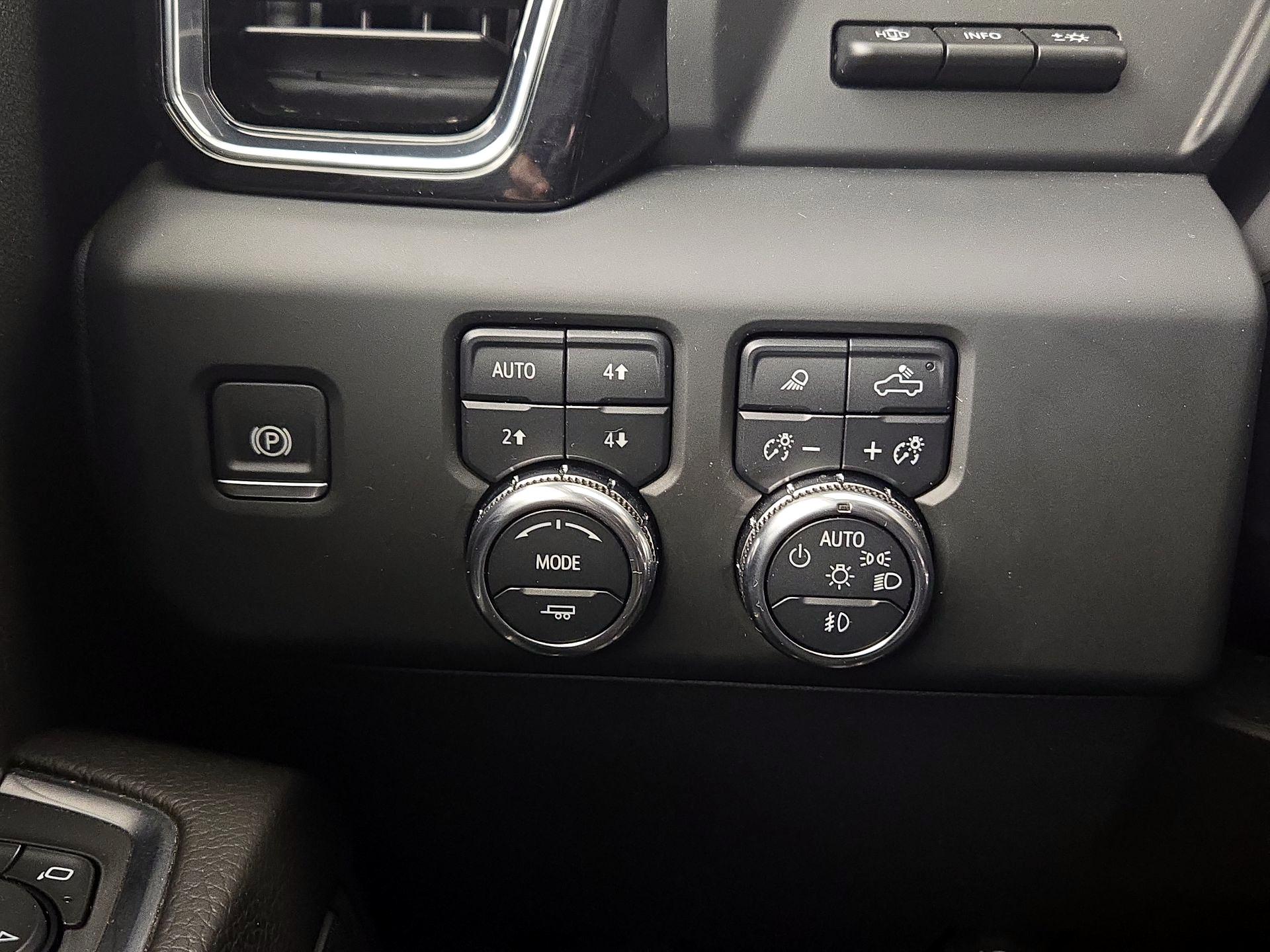 Thumbnail: 2024 GMC Sierra 2500 - 13