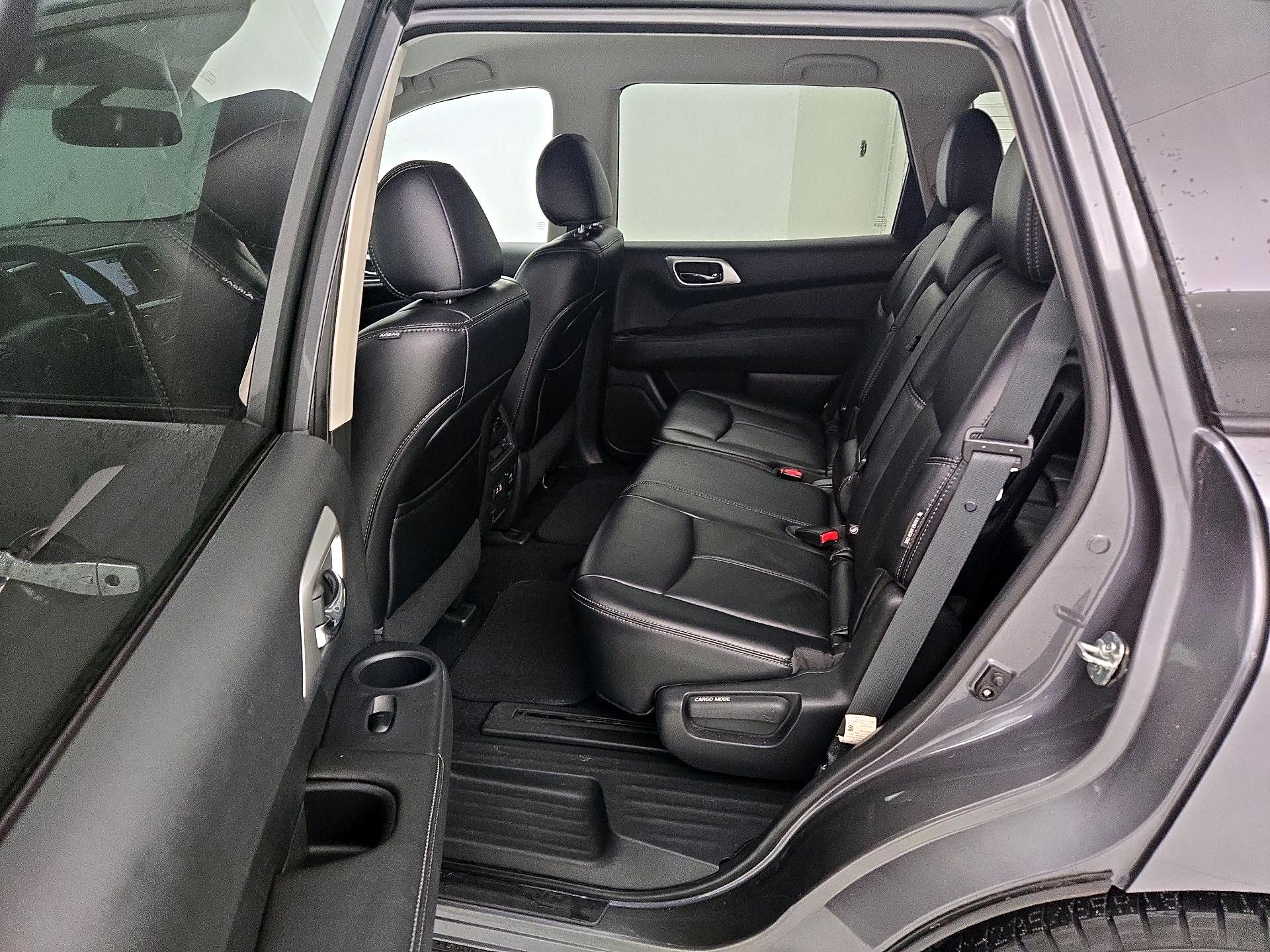 Thumbnail: 2019 Nissan Pathfinder - 20