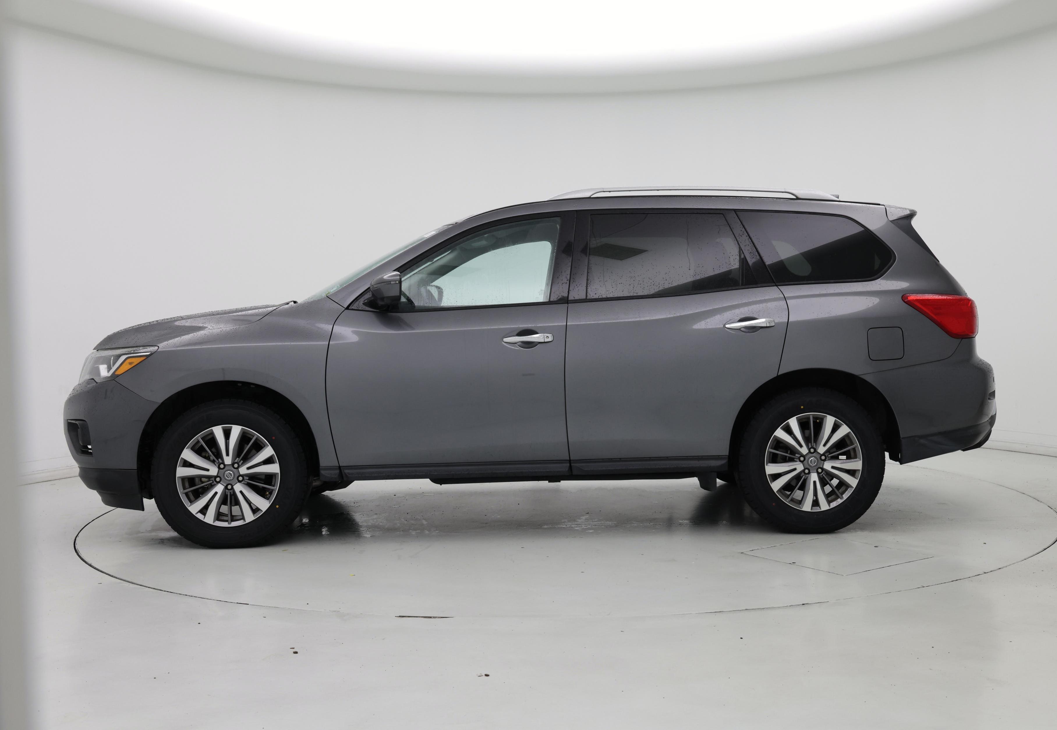 Thumbnail: 2019 Nissan Pathfinder - 3