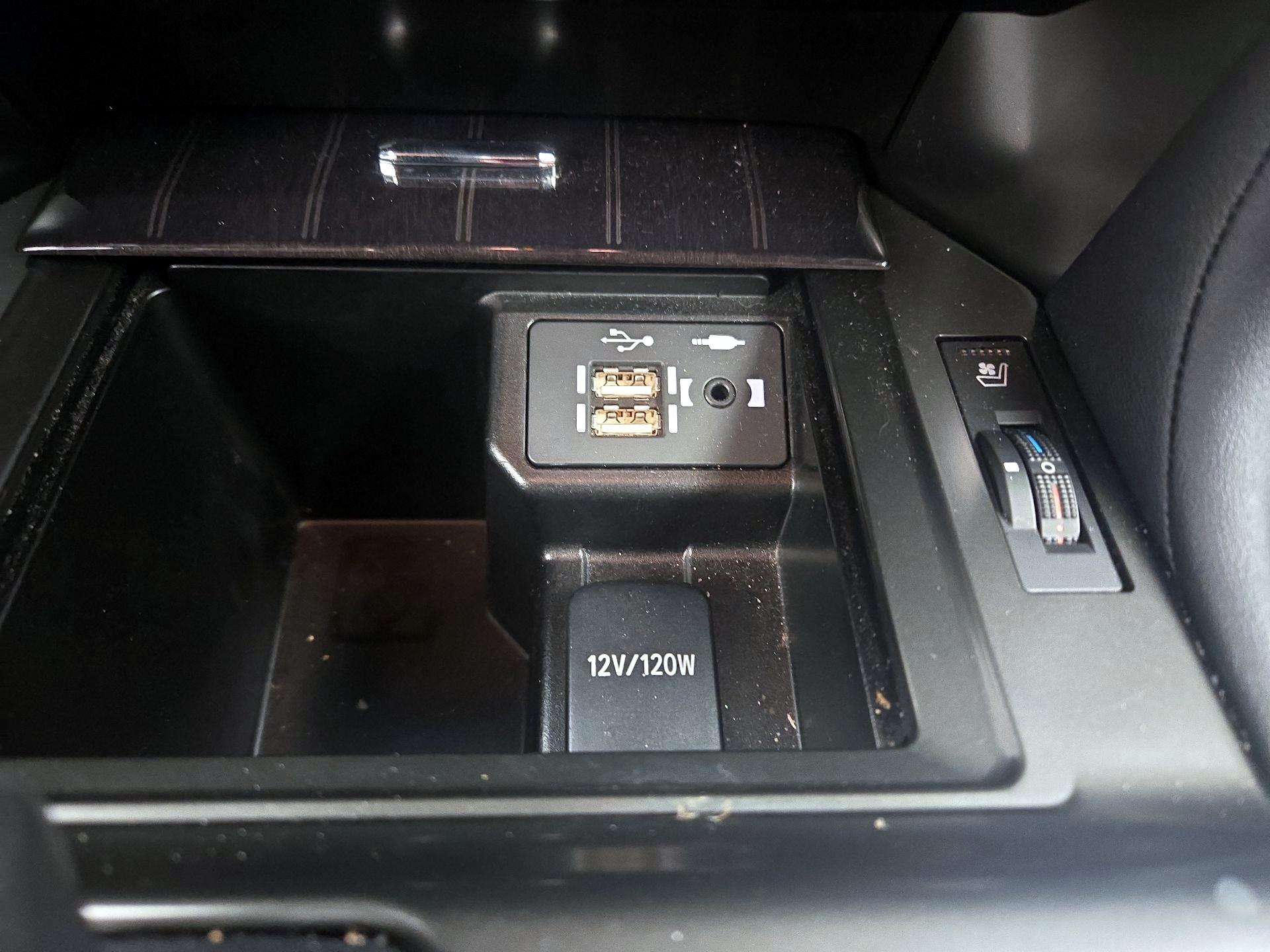 Thumbnail: 2022 Lexus GX - 19