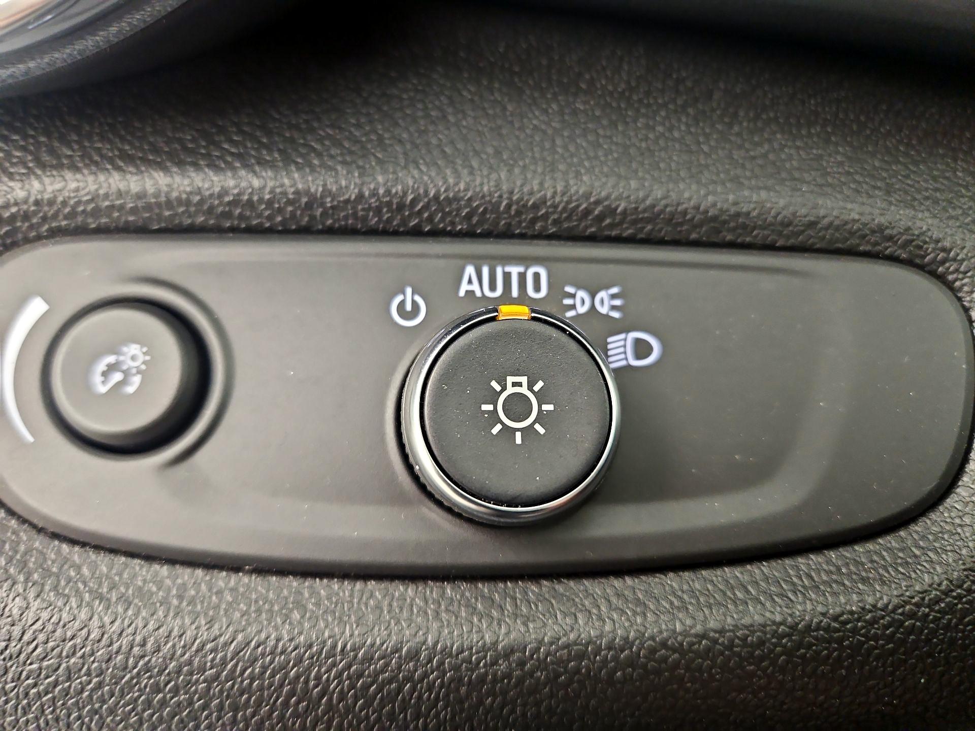 Thumbnail: 2025 Chevrolet Trax - 13