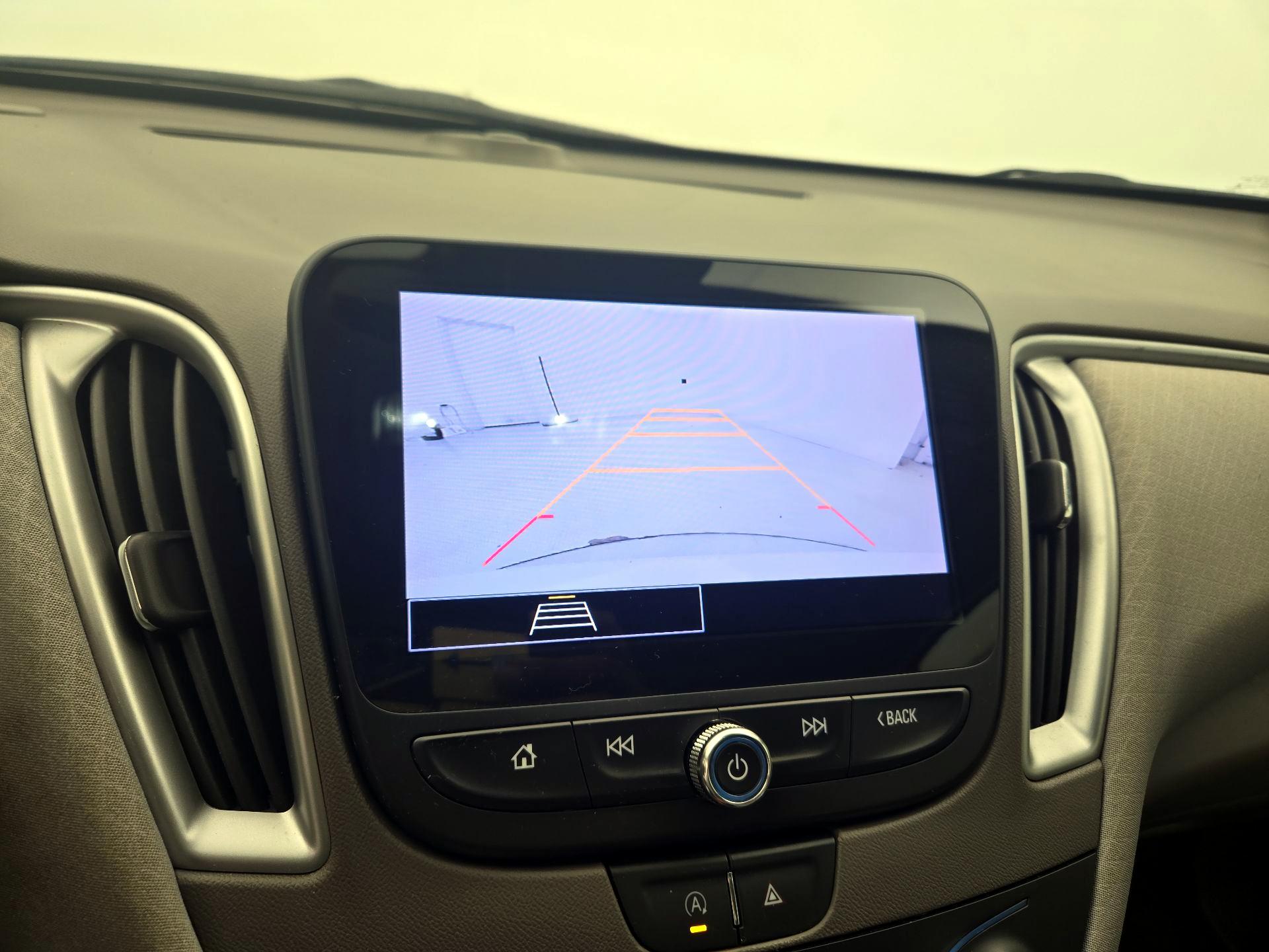 Thumbnail: 2023 Chevrolet Malibu - 14