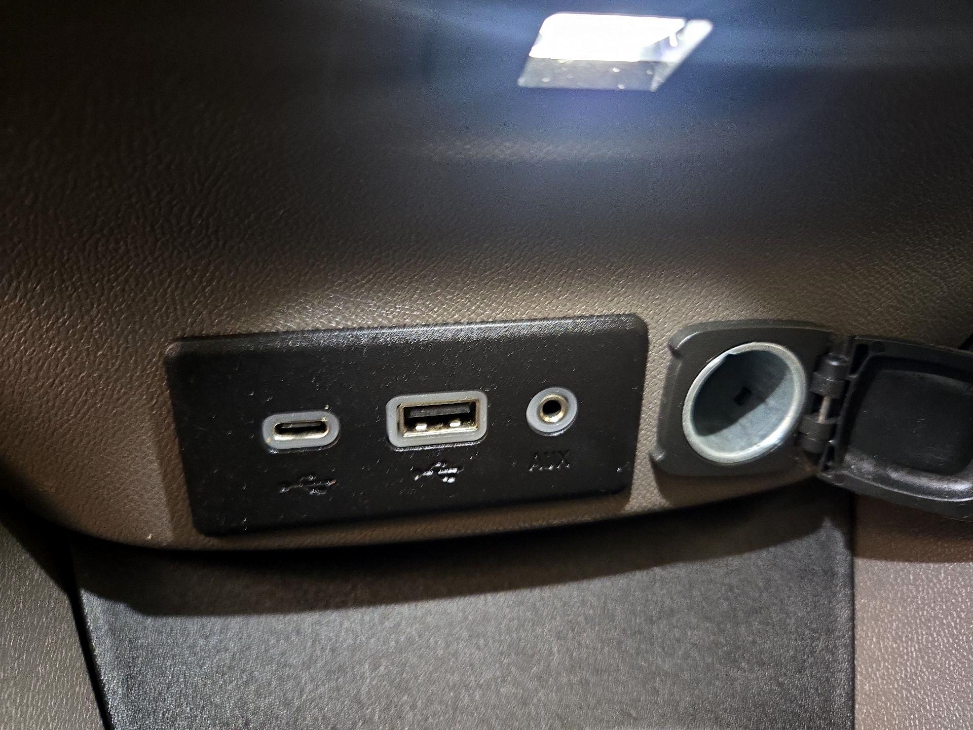 Thumbnail: 2023 Chevrolet Malibu - 18