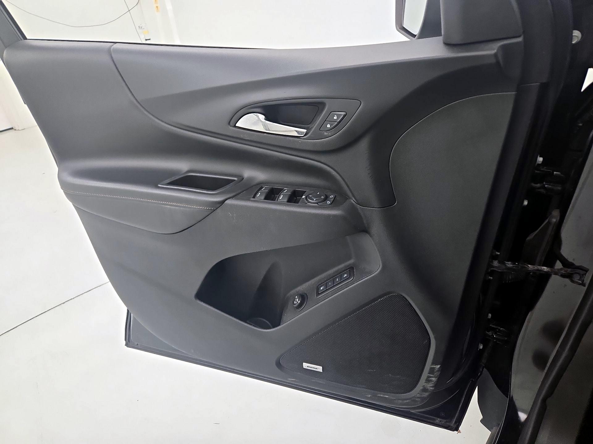 Thumbnail: 2020 Chevrolet Equinox - 12