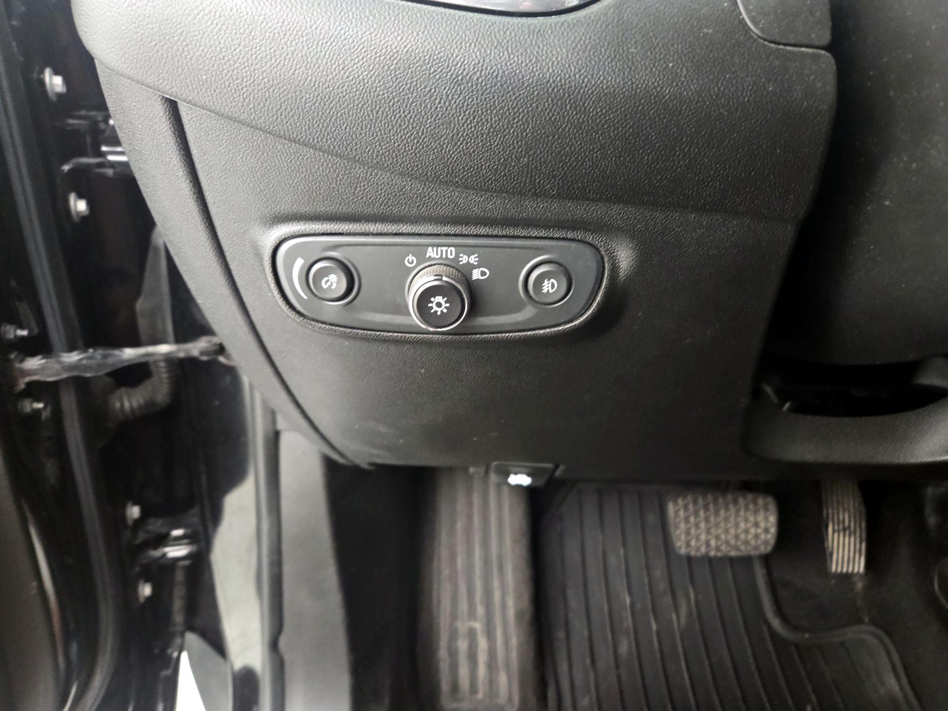 Thumbnail: 2020 Chevrolet Equinox - 13