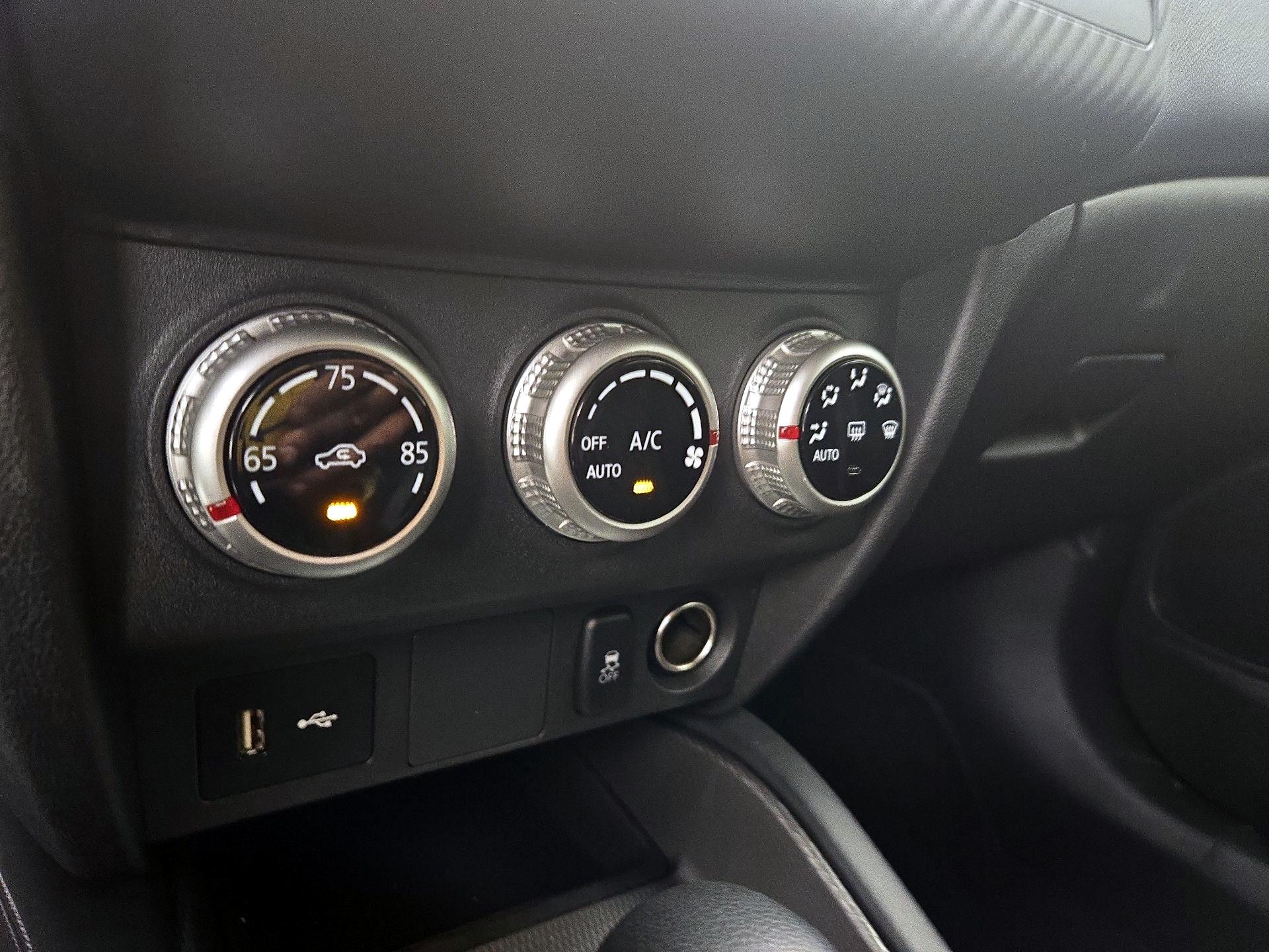 Thumbnail: 2023 Mitsubishi Outlander Sport - 16