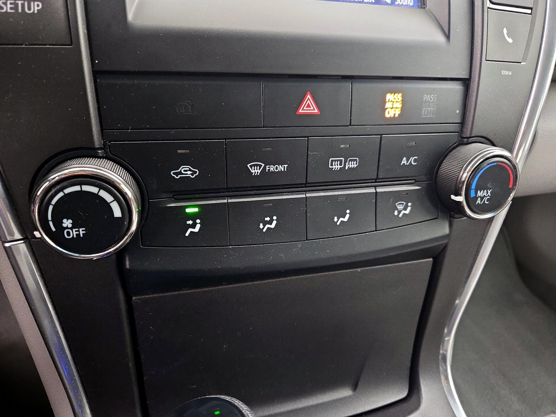 Thumbnail: 2017 Toyota Camry - 16