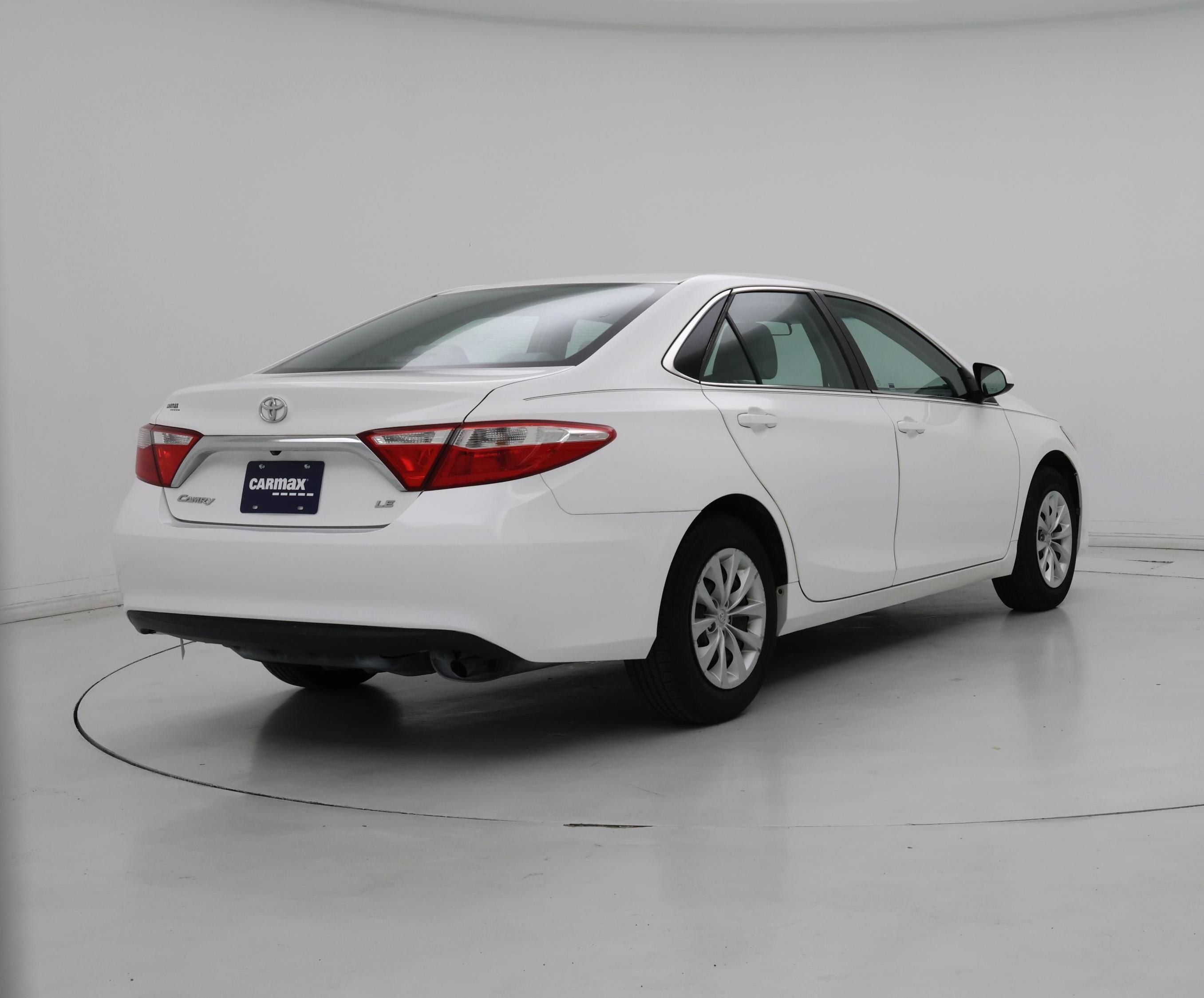 Thumbnail: 2017 Toyota Camry - 8