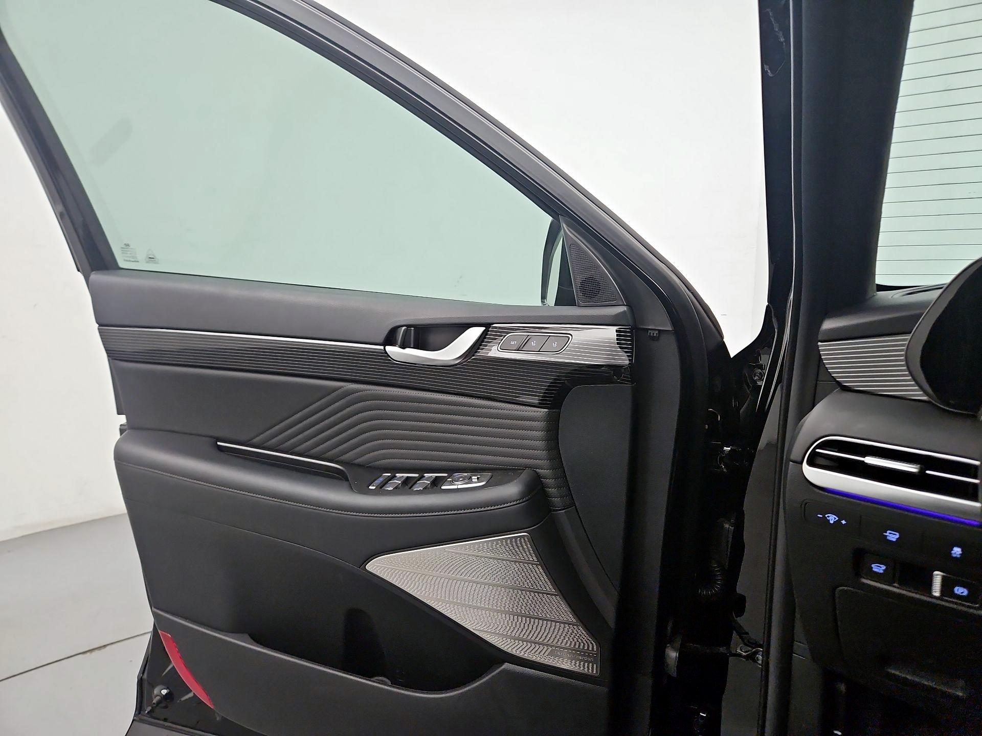 Thumbnail: 2025 Hyundai Palisade - 12