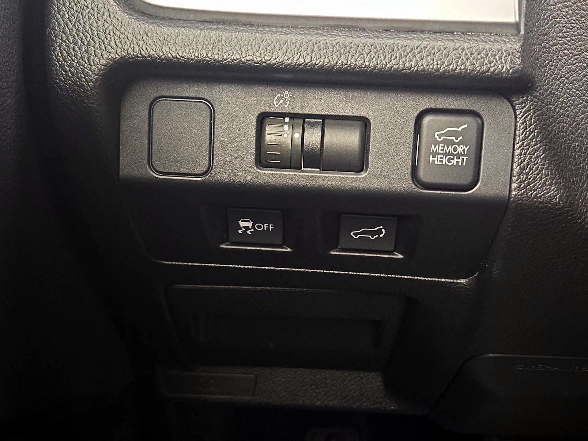 Thumbnail: 2015 Subaru Forester - 13