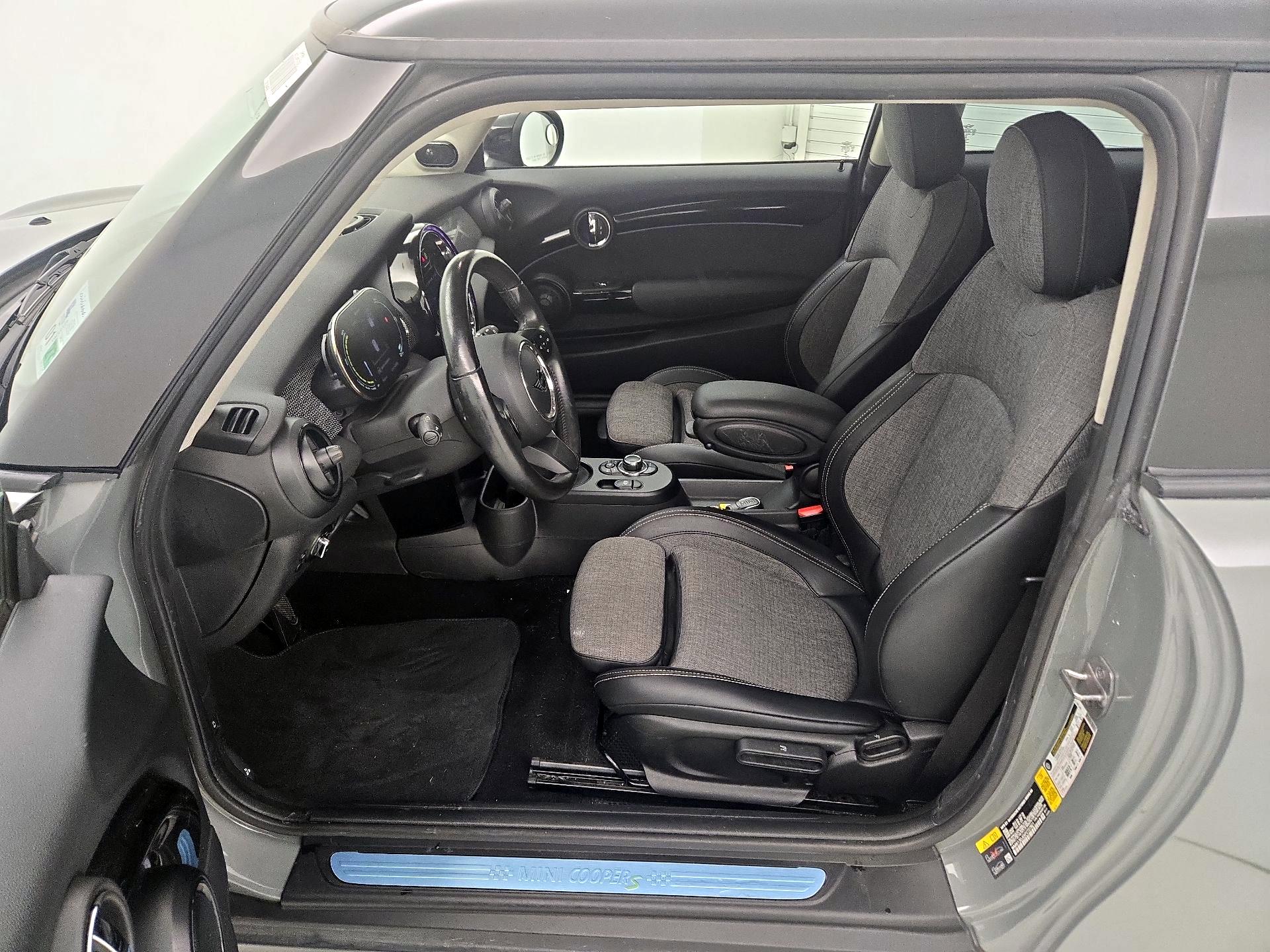 Thumbnail: 2023 MINI Cooper Hardtop - 11