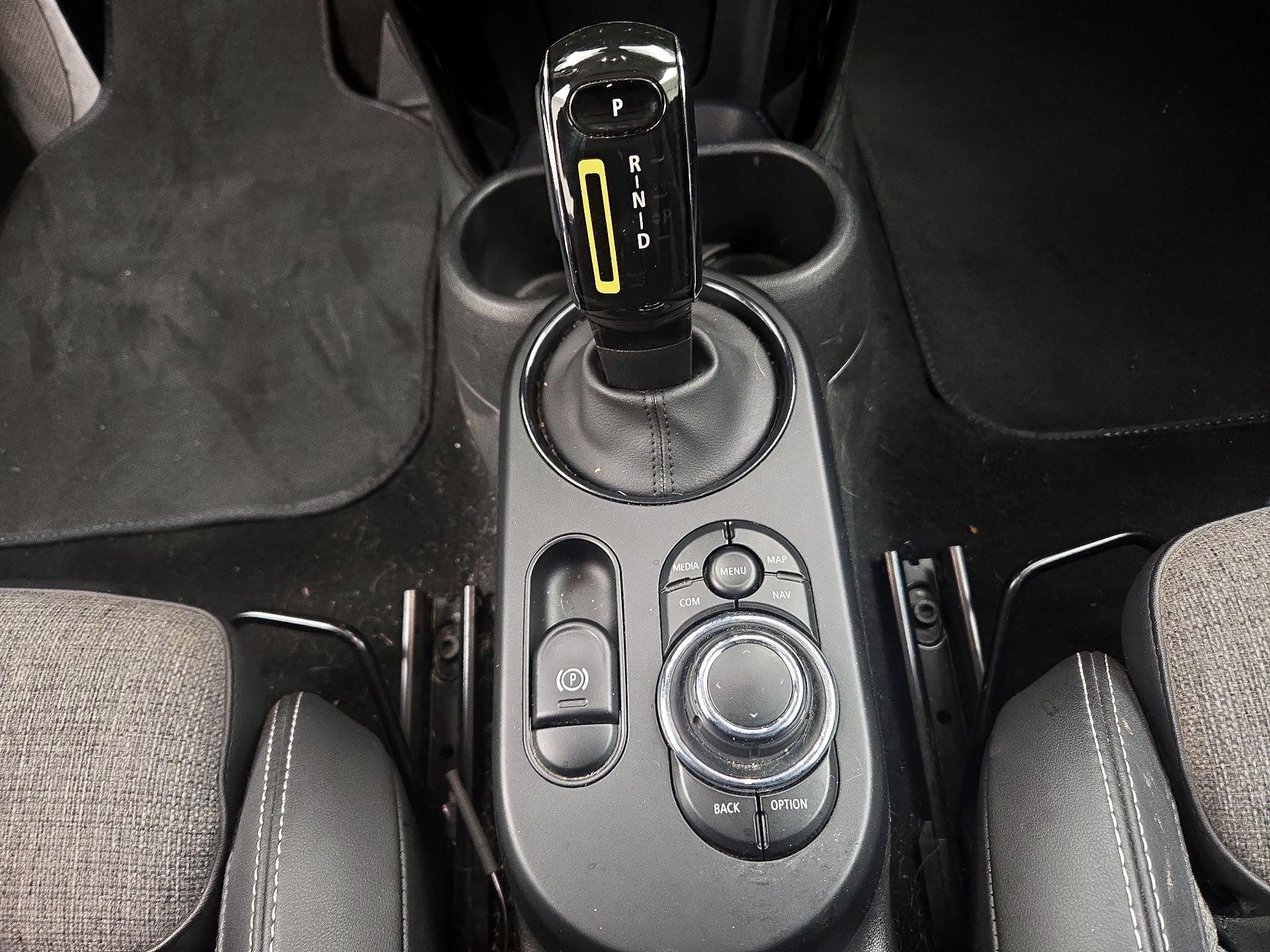 Thumbnail: 2023 MINI Cooper Hardtop - 18