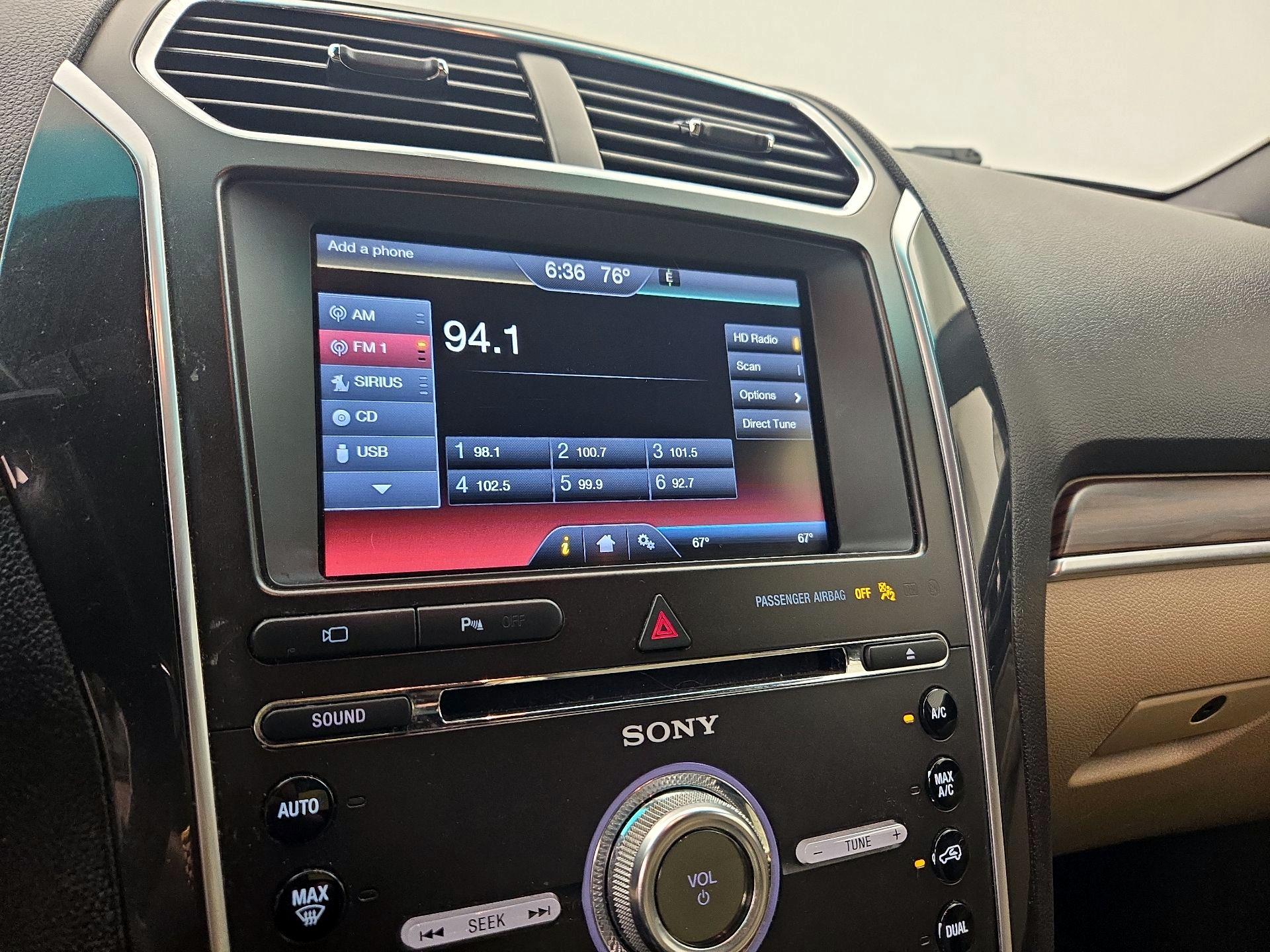 Thumbnail: 2016 Ford Explorer - 16