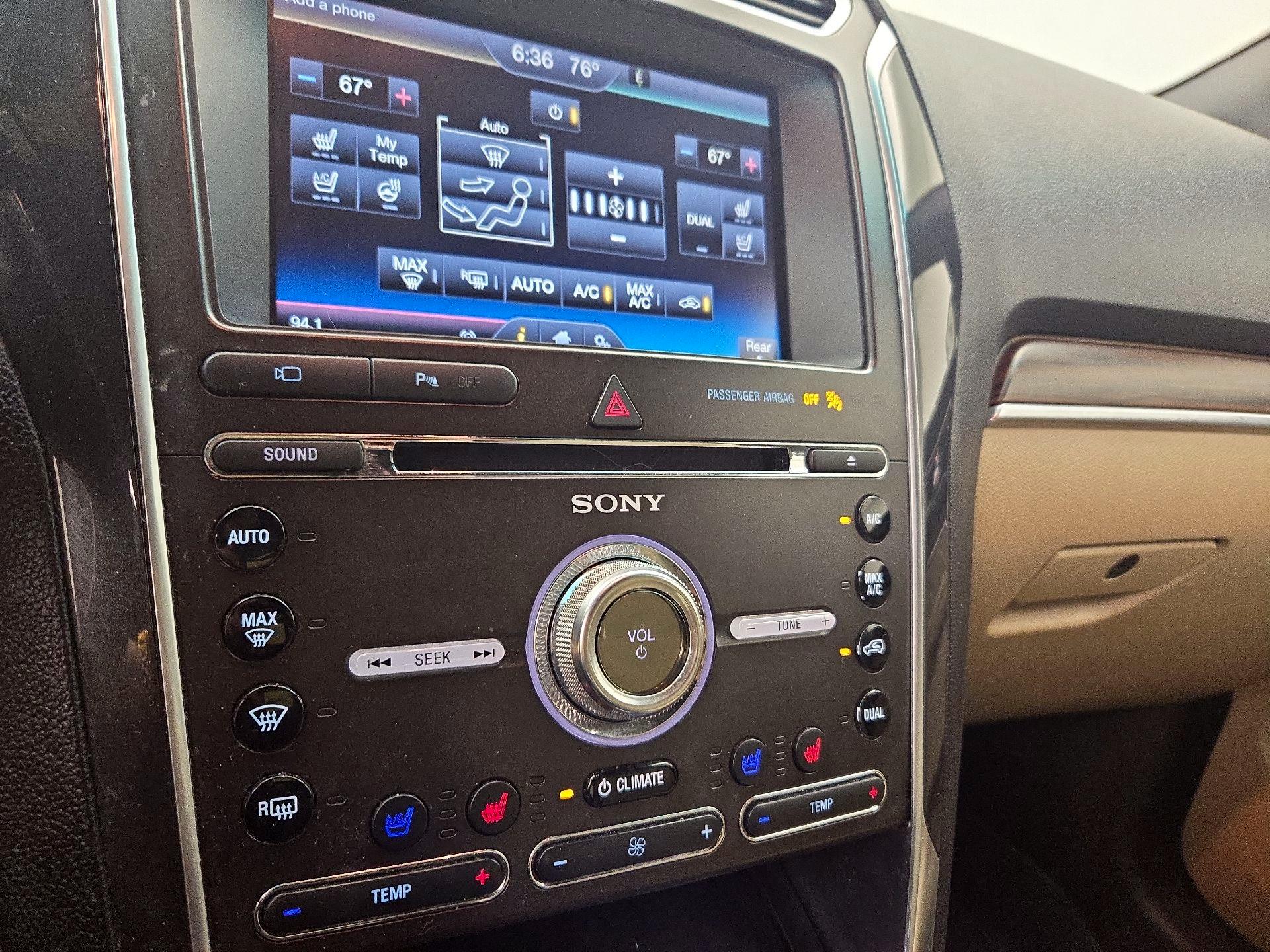 Thumbnail: 2016 Ford Explorer - 17