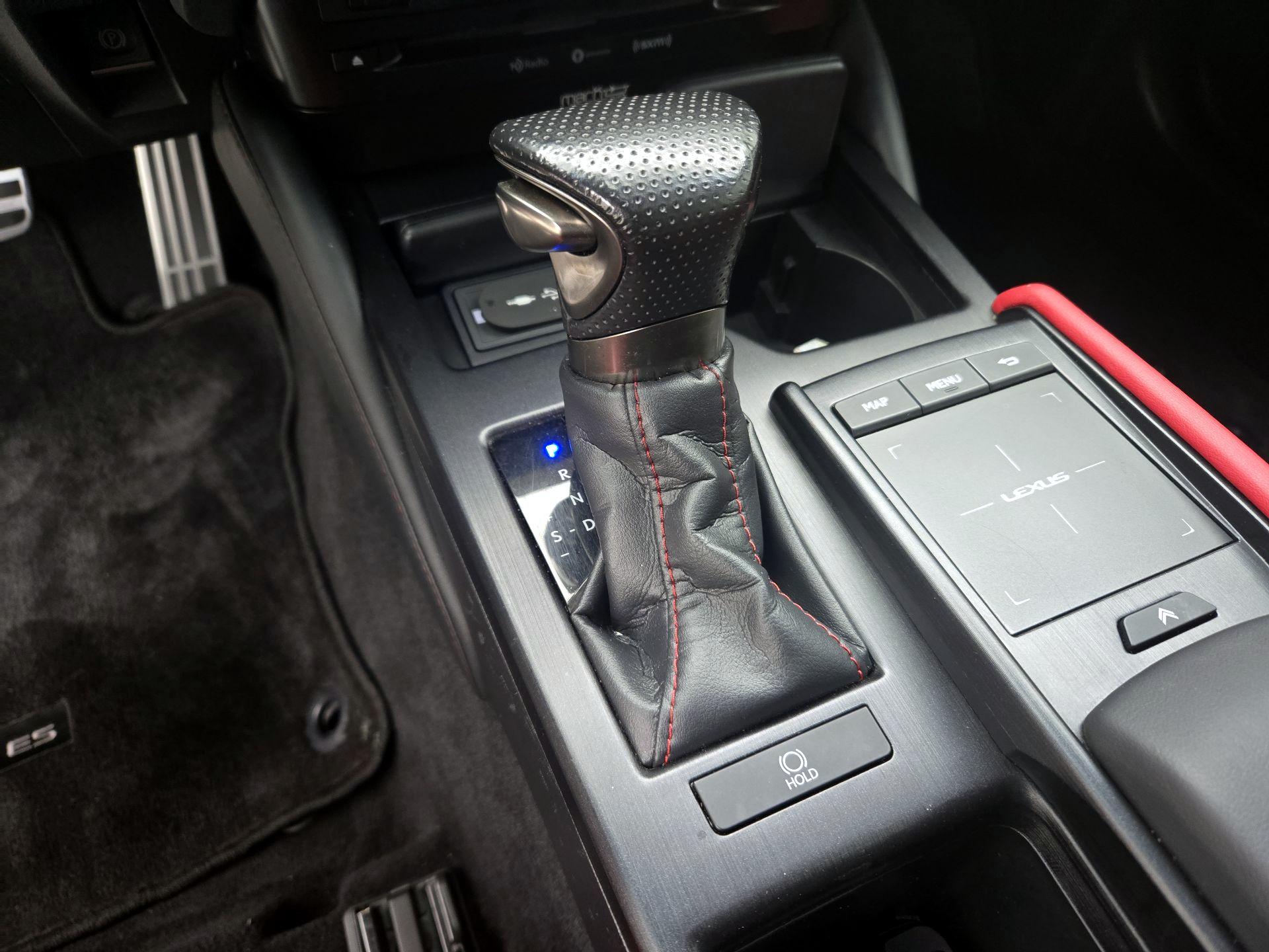 Thumbnail: 2019 Lexus ES - 18